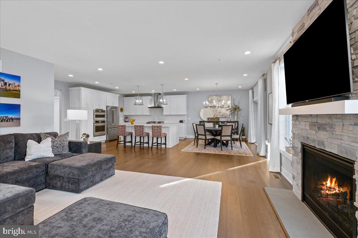 FENTONS CORNER - Residential