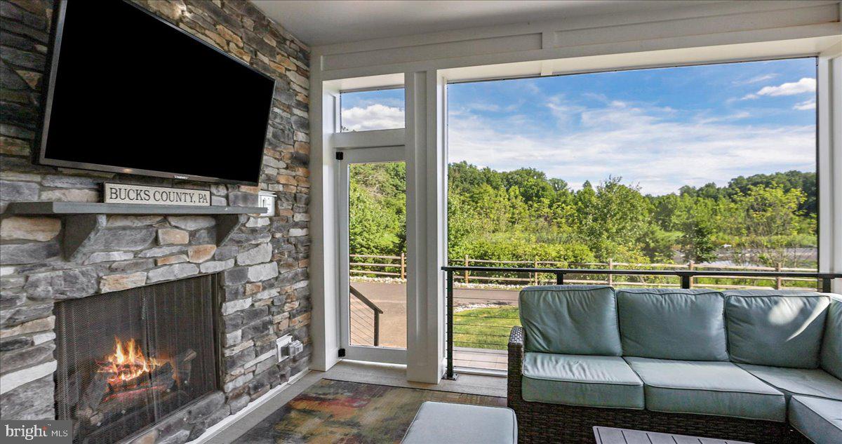 FENTONS CORNER - Residential