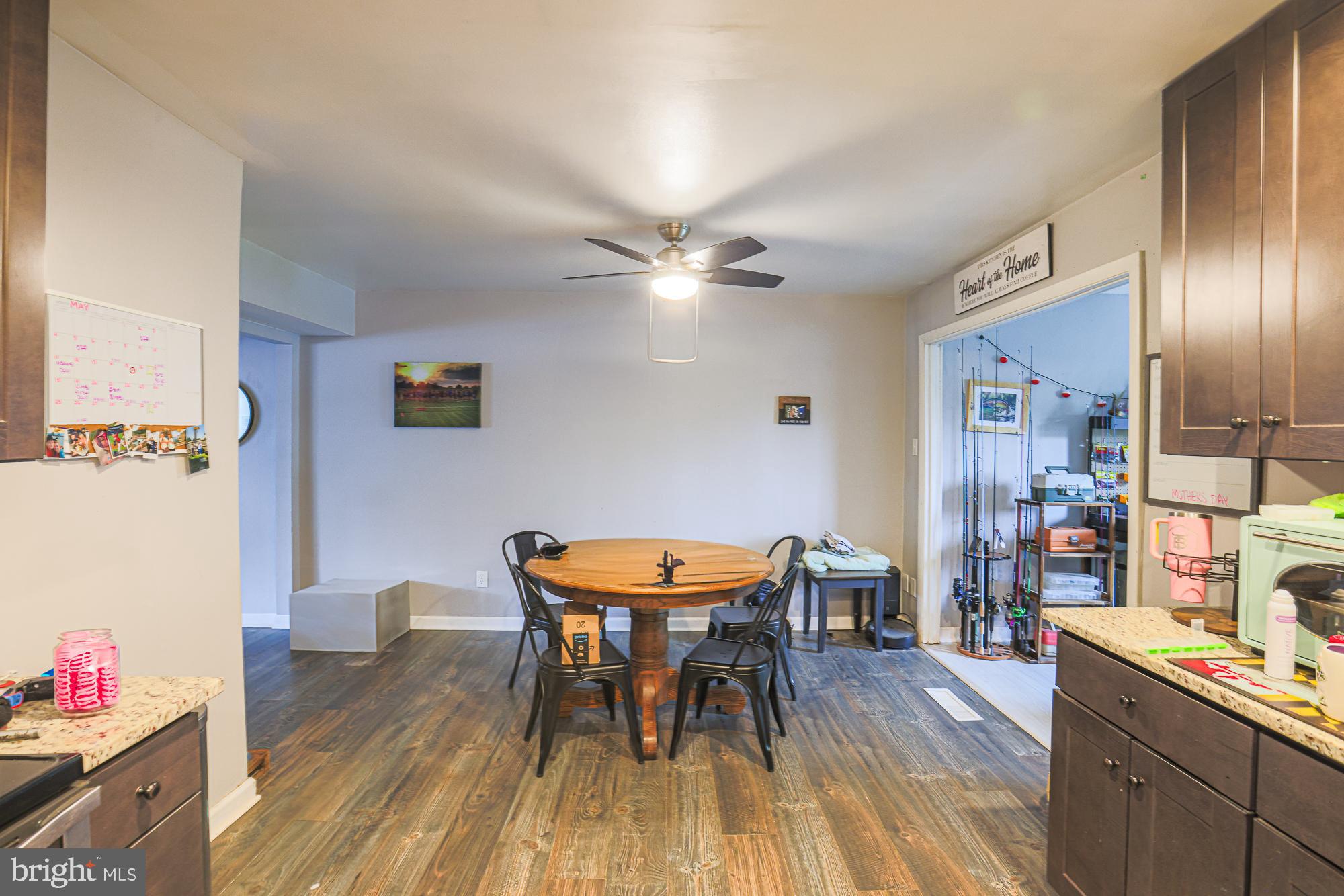 652 SHORE DRIVE