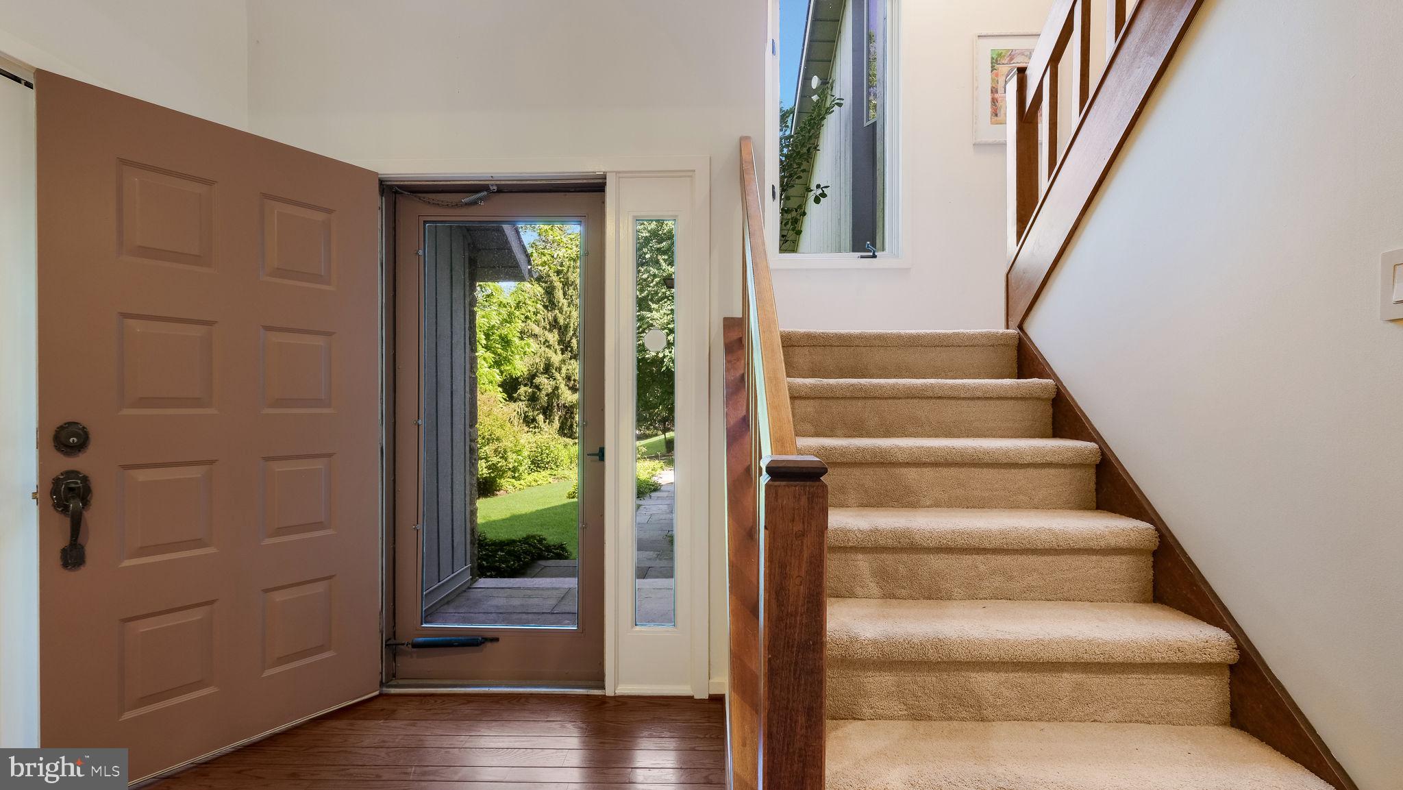 PEBBLE HILL - Residential