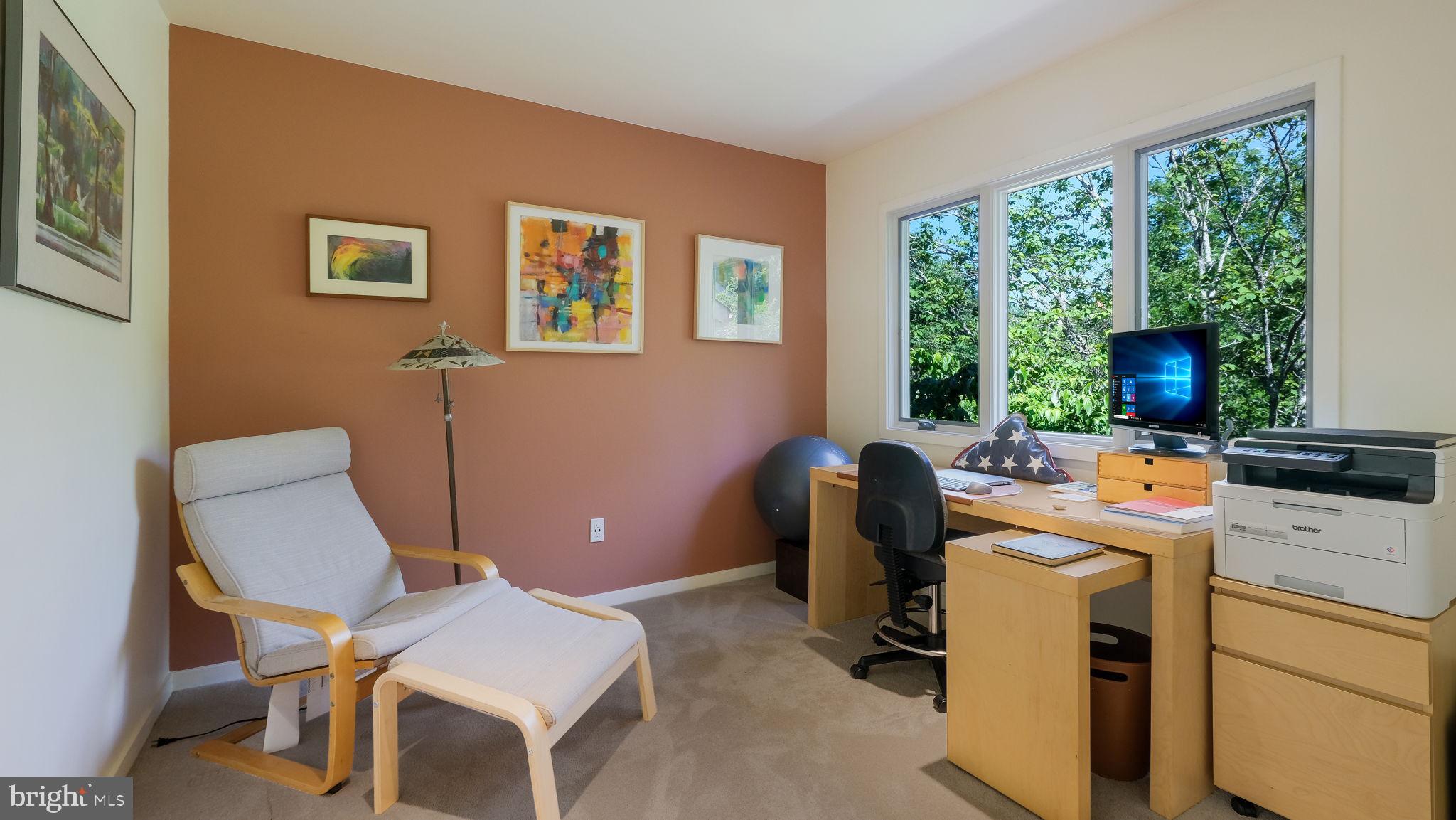 PEBBLE HILL - Residential