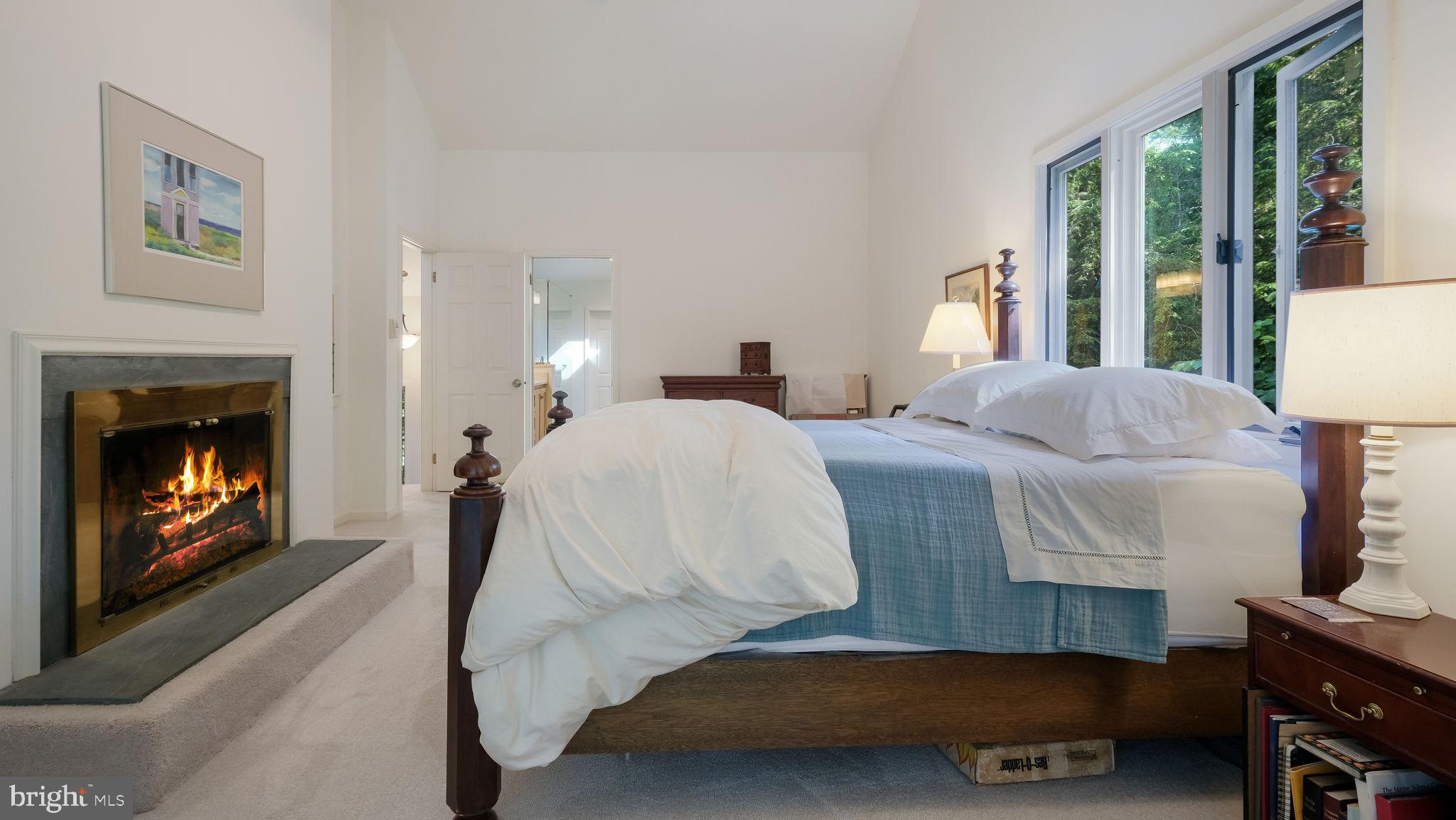 PEBBLE HILL - Residential