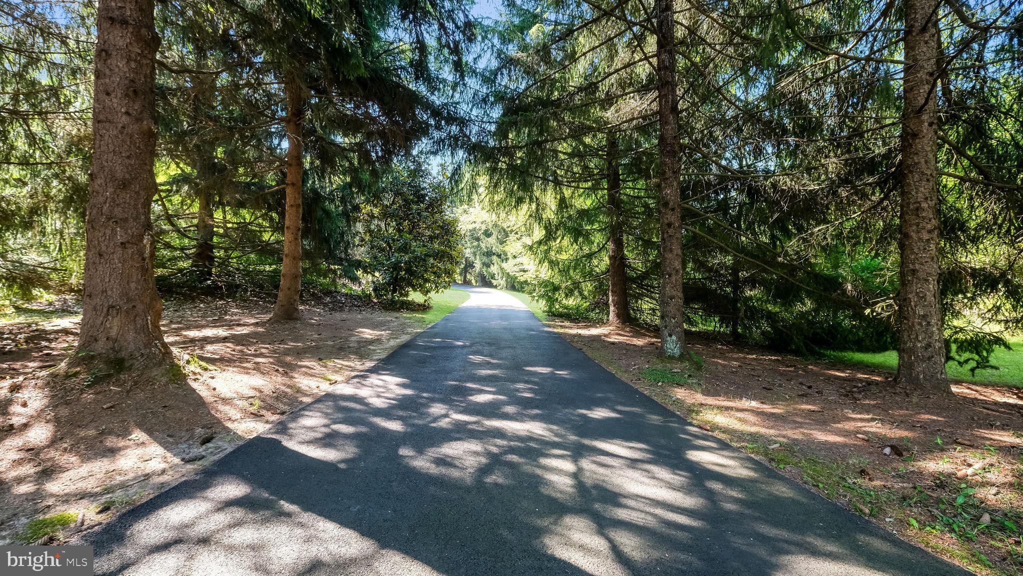 PEBBLE HILL - Residential