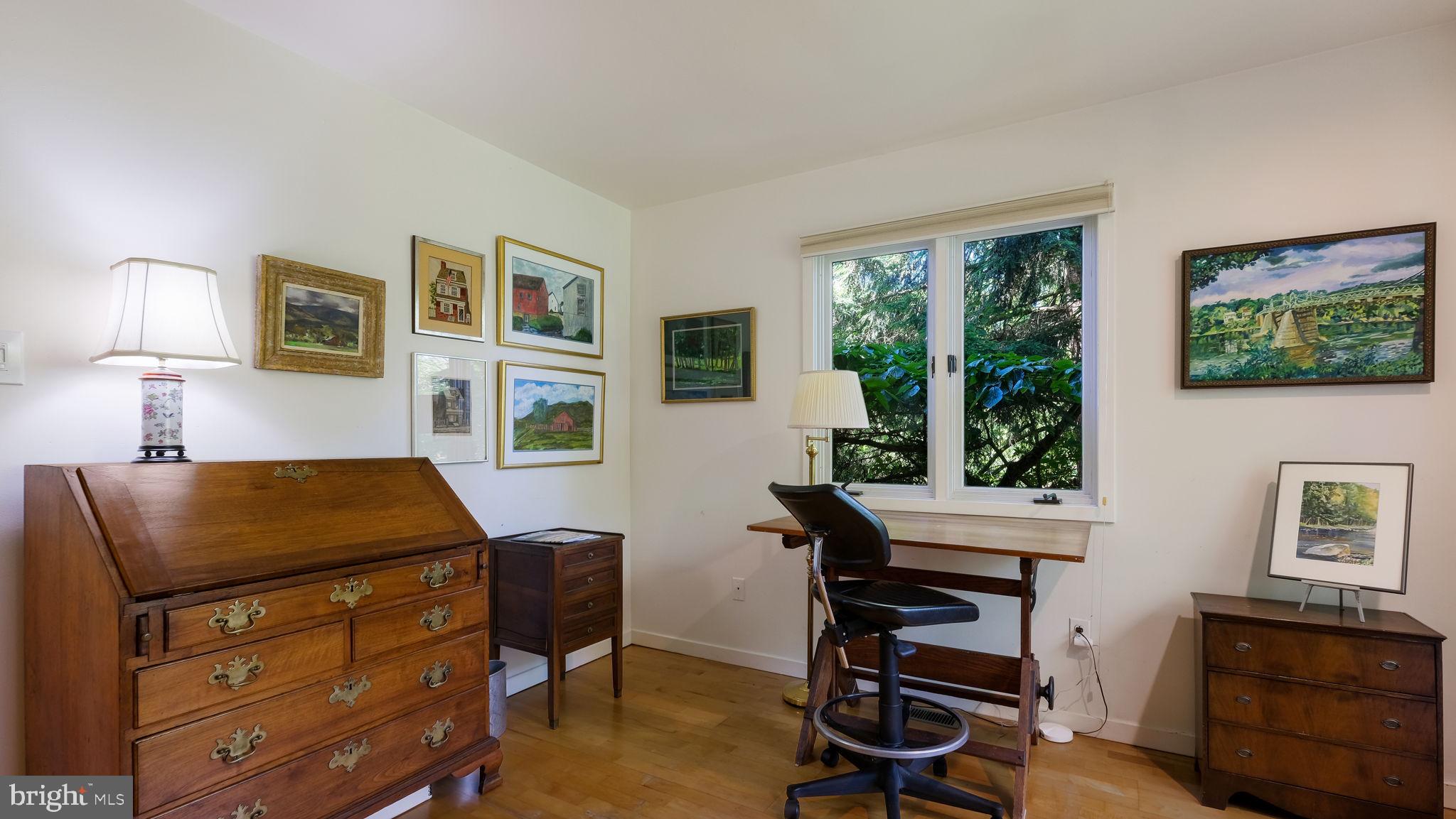 PEBBLE HILL - Residential