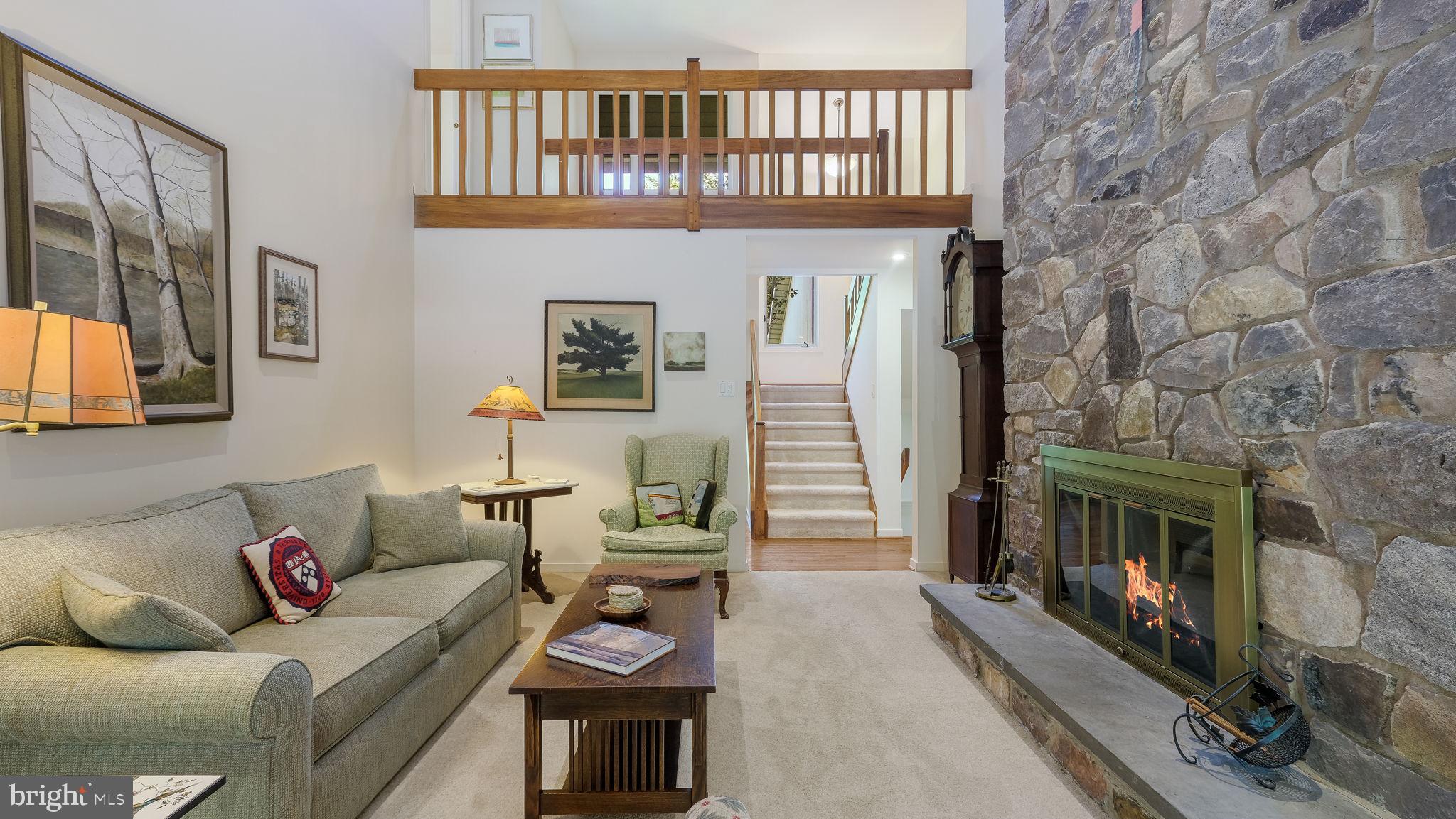 PEBBLE HILL - Residential