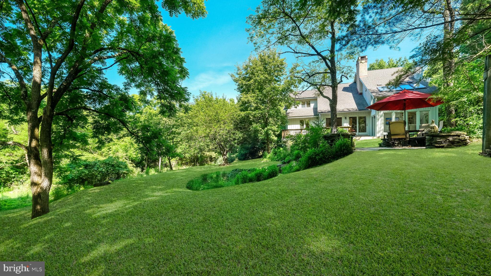 PEBBLE HILL - Residential