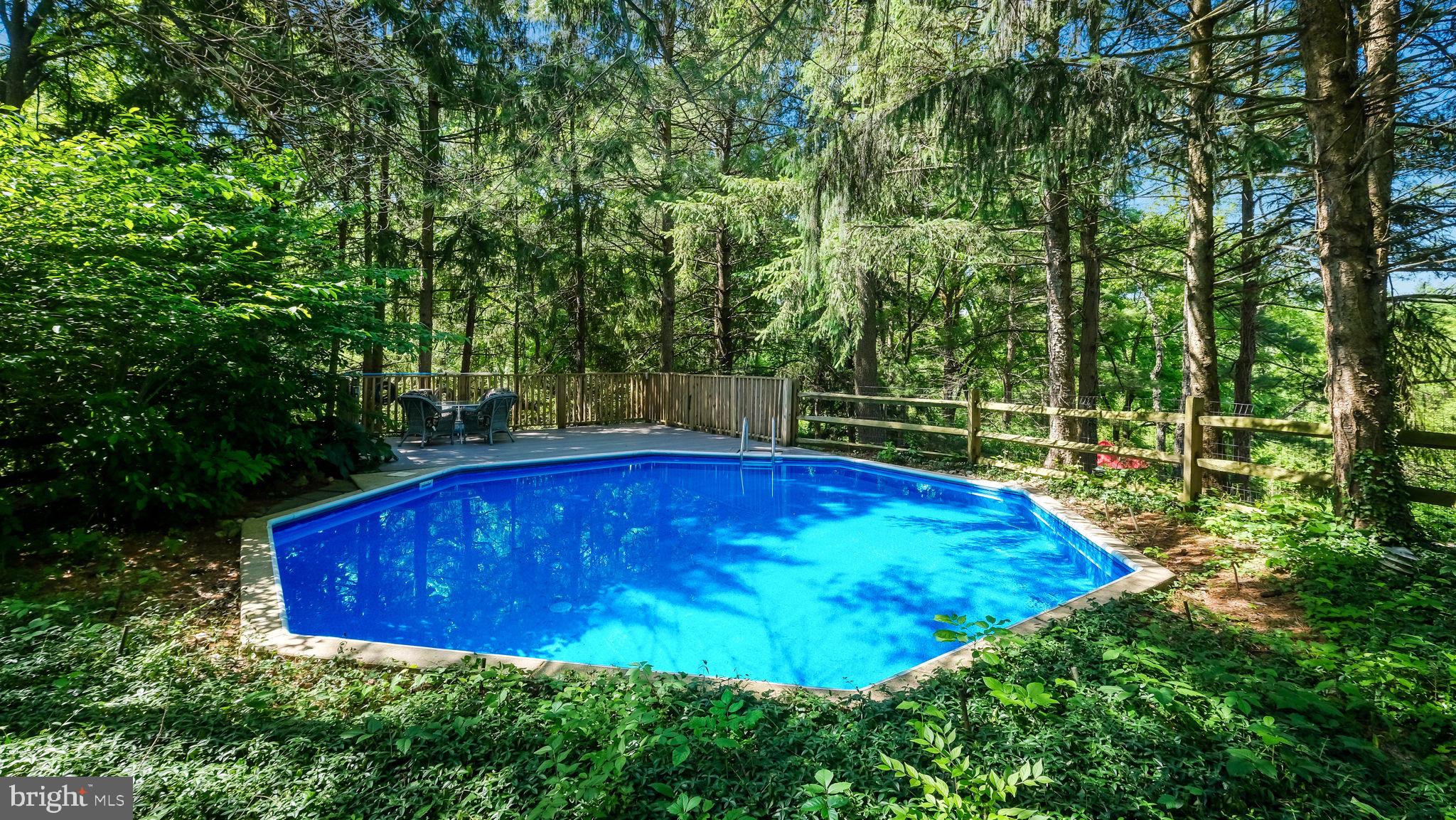 PEBBLE HILL - Residential