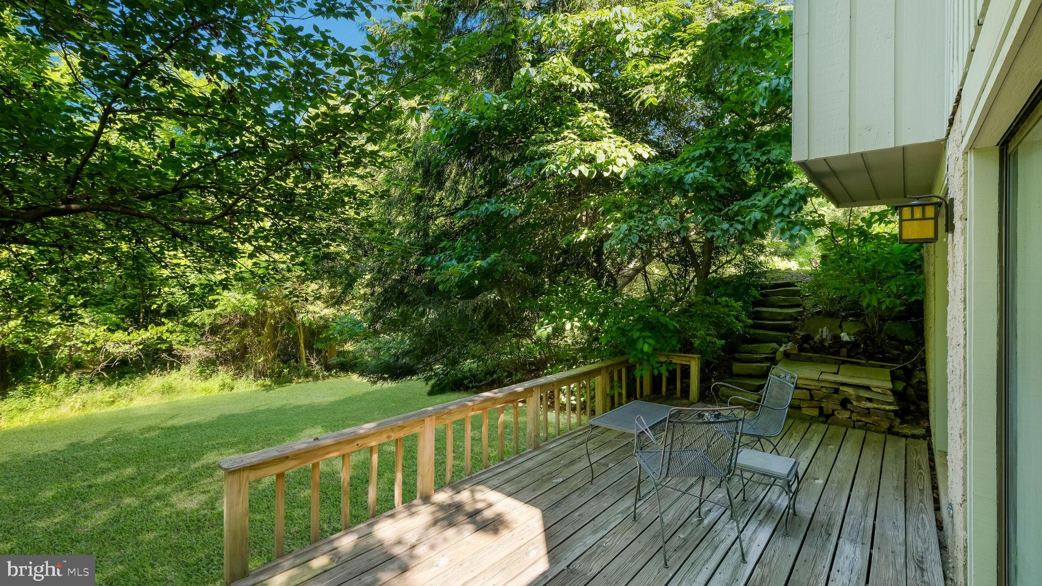 PEBBLE HILL - Residential