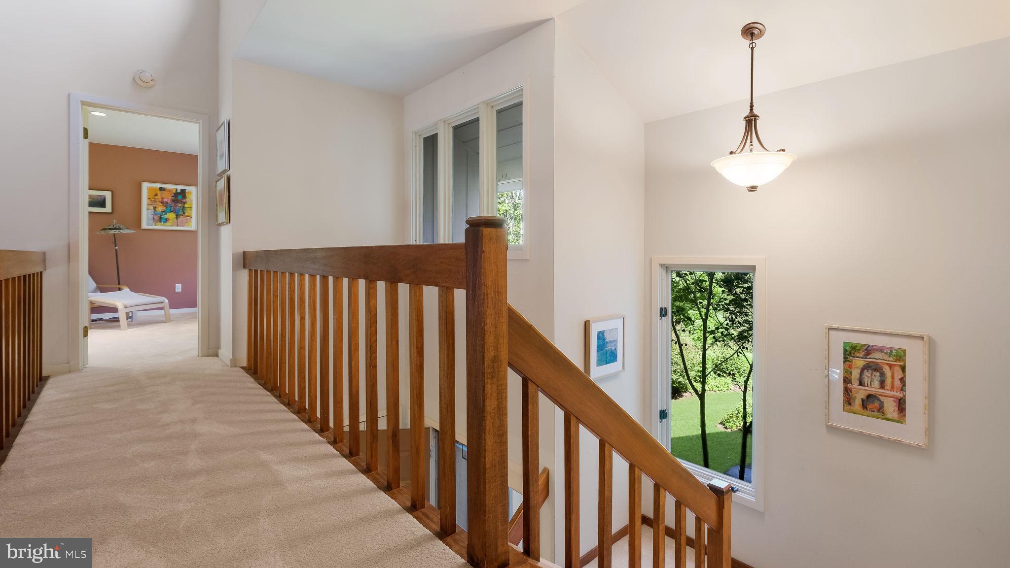 PEBBLE HILL - Residential