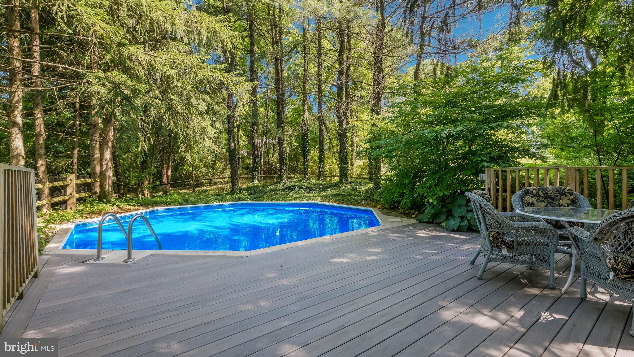 PEBBLE HILL - Residential