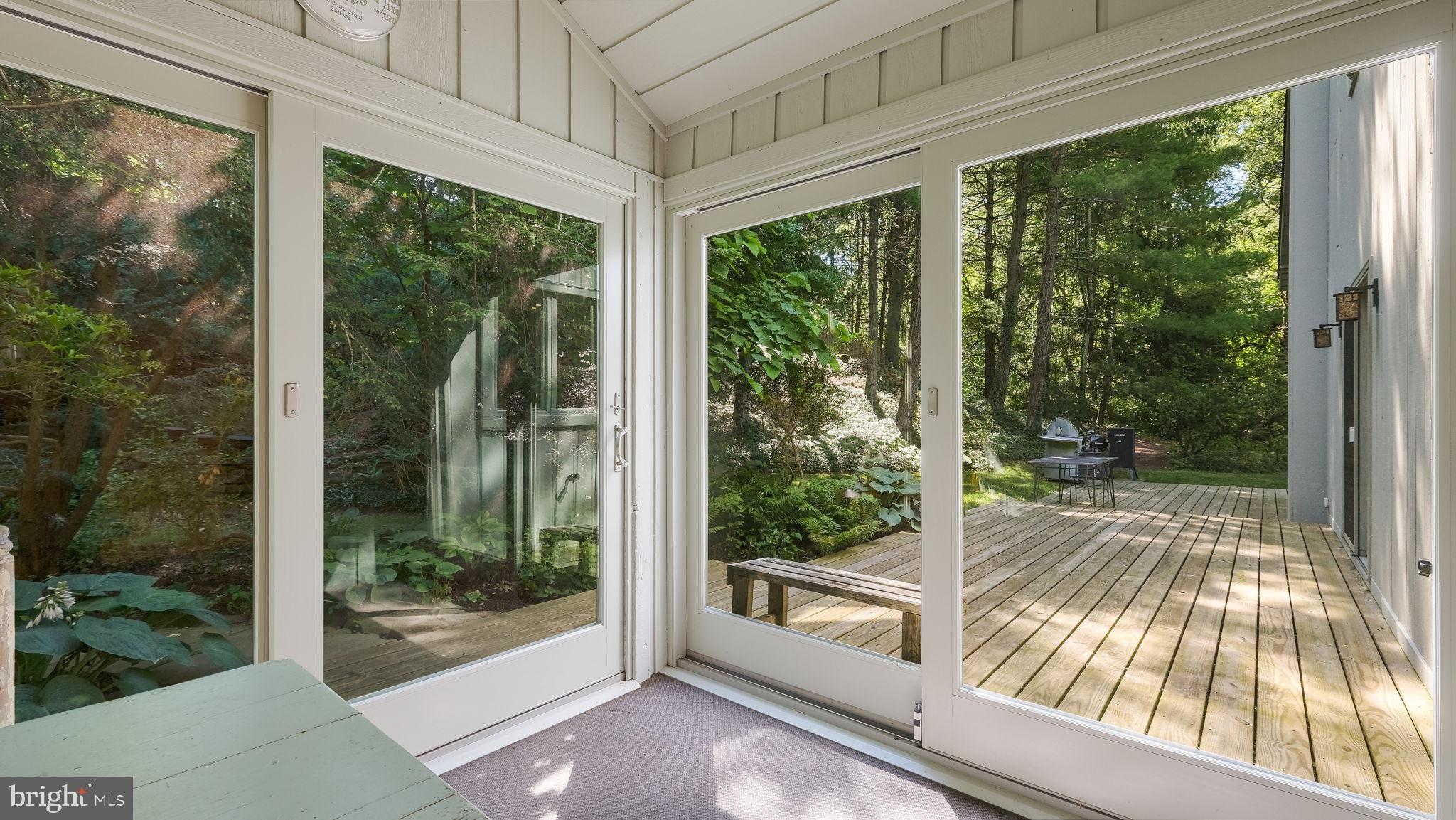 PEBBLE HILL - Residential