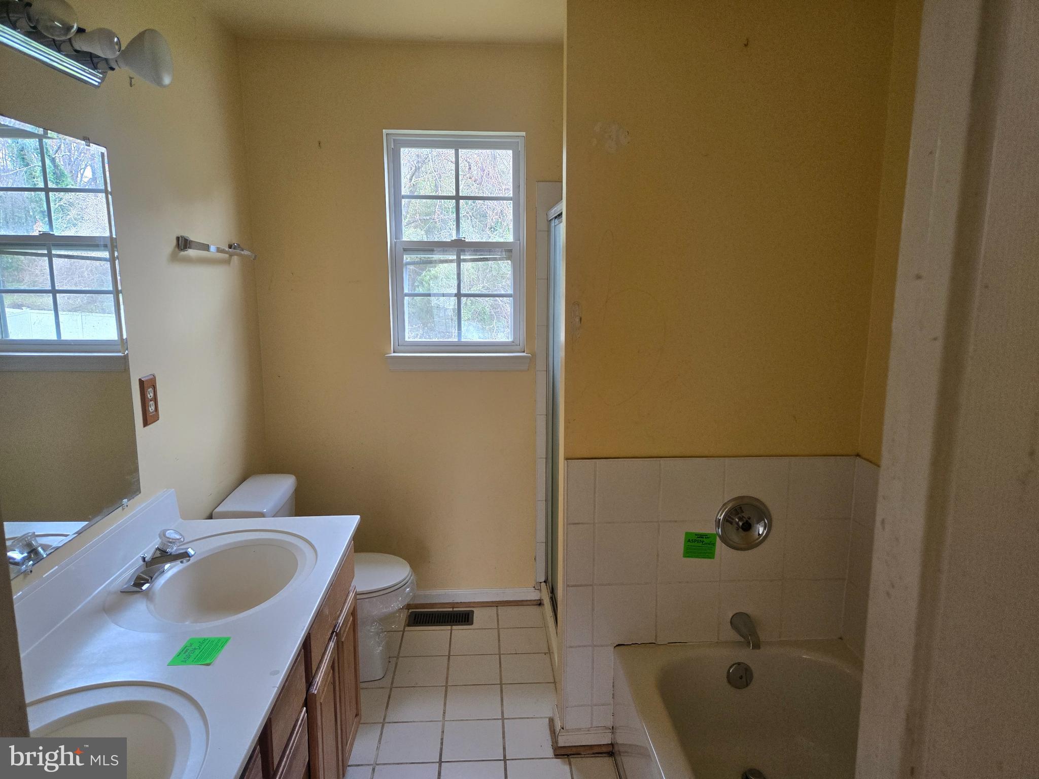 HAZELWOOD FARMS - Residential