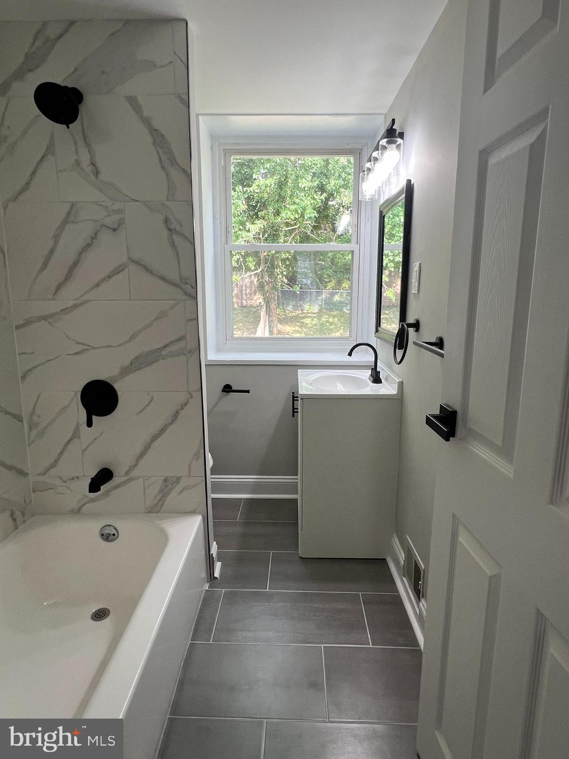 PALMER PARK - Residential