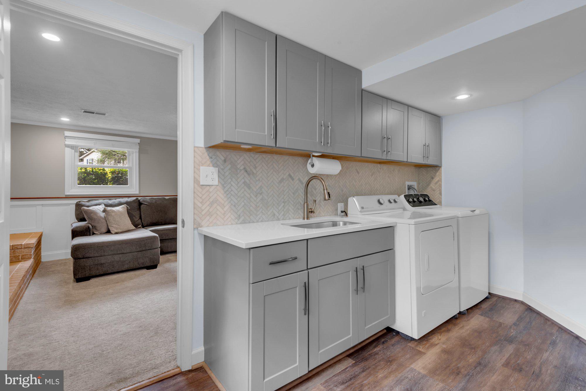 RIVA FARMS - Residential