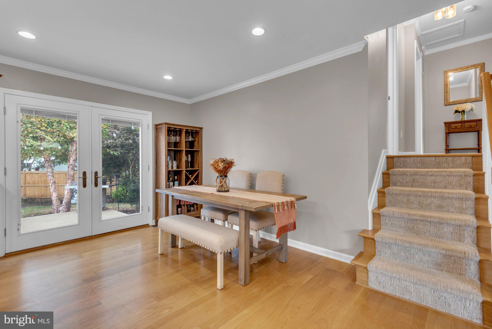 RIVA FARMS - Residential