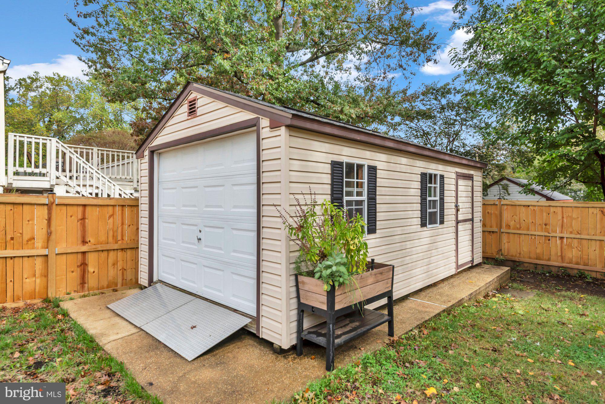 RIVA FARMS - Residential