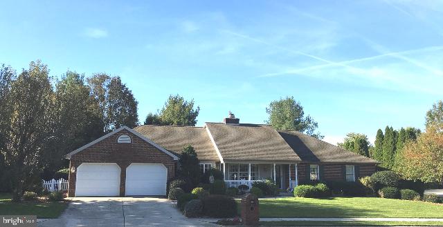 Meadowview Estates Mechanicsburg Schools. Beautiful brick ranch, privacy in backyard. Quality everywhere, heat pump/CA and roof 5 years old. Hardwood floors in Den, Family Room & Kitchen. Sun Room with heat off Family Room. Rec Room in lower level. Crown molding in Family Room, Kitchen & Den.