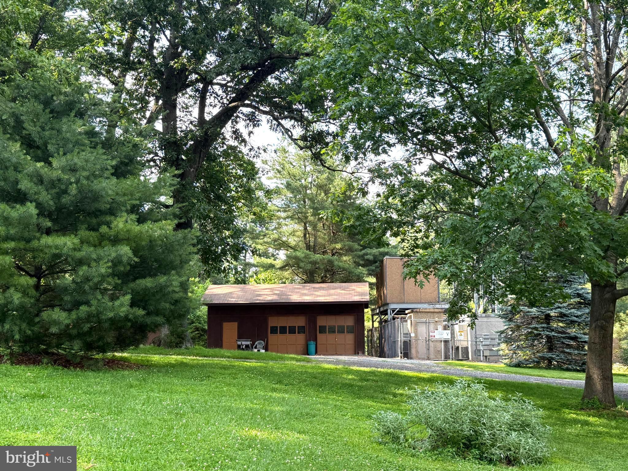 FLOHRVILLE - Residential