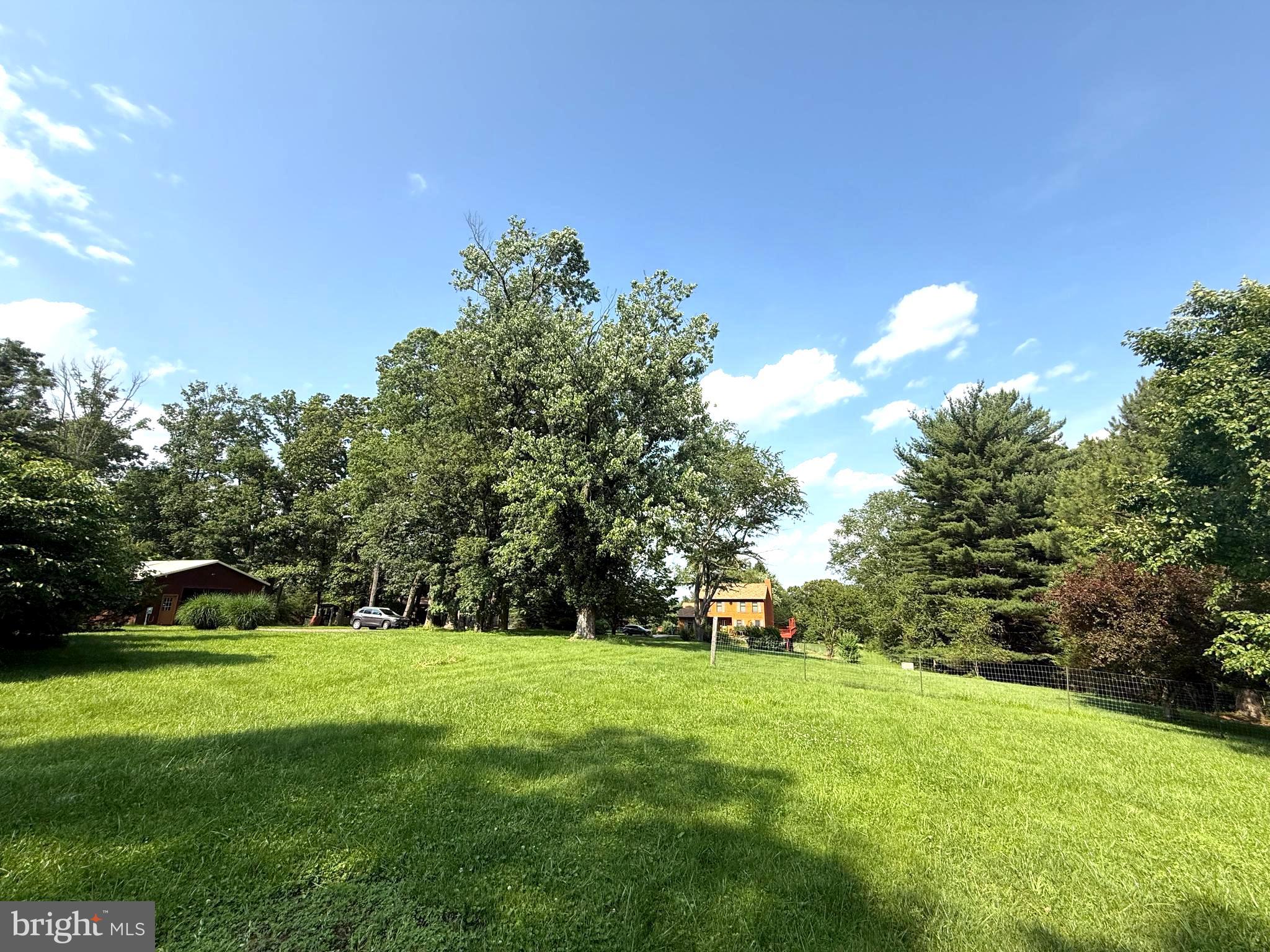 FLOHRVILLE - Residential