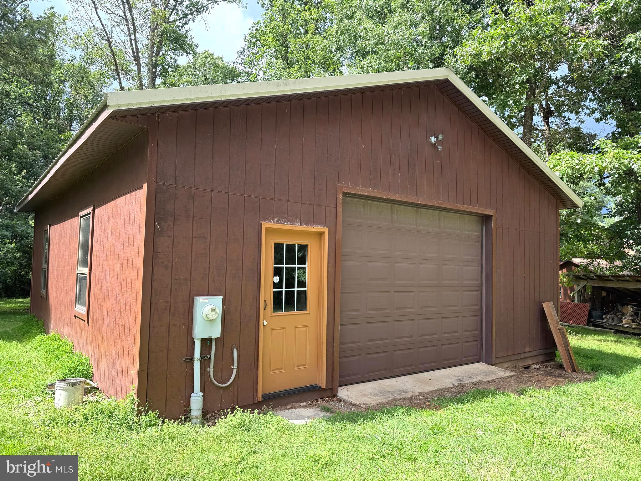 FLOHRVILLE - Residential