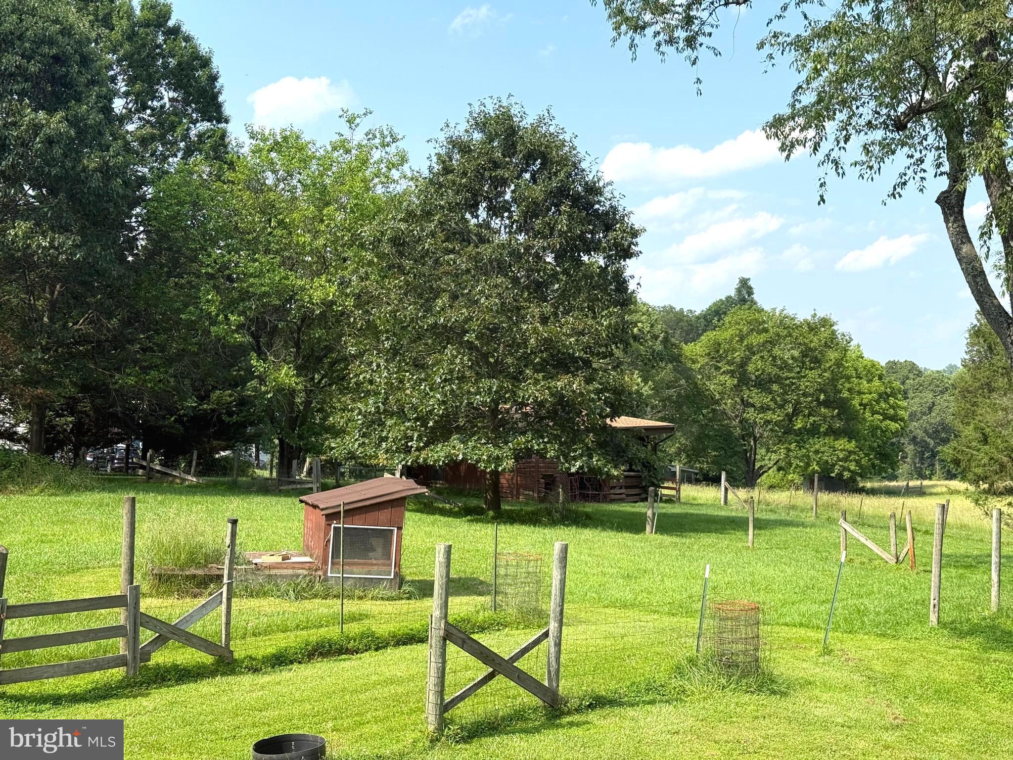 FLOHRVILLE - Residential