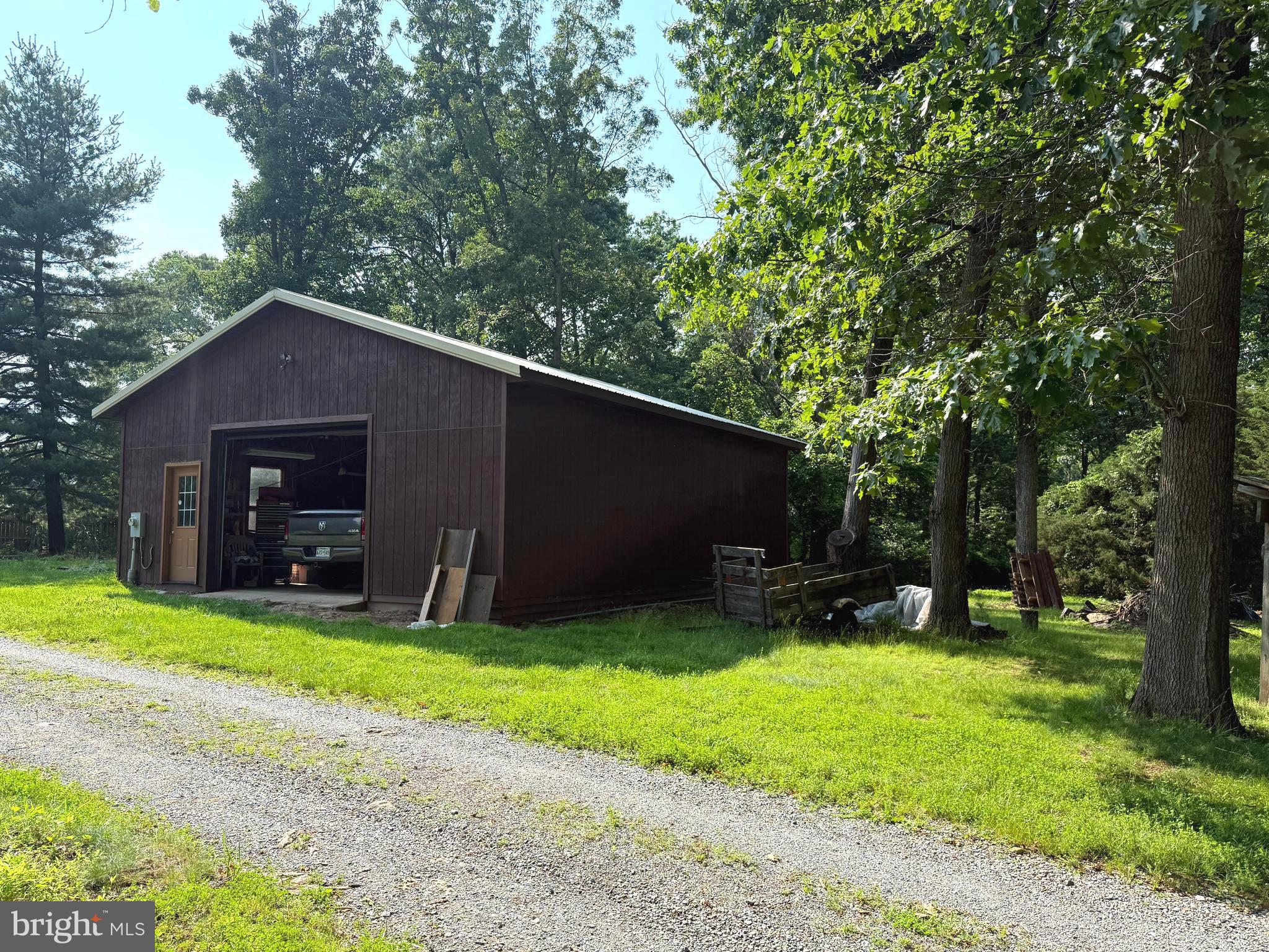 FLOHRVILLE - Residential