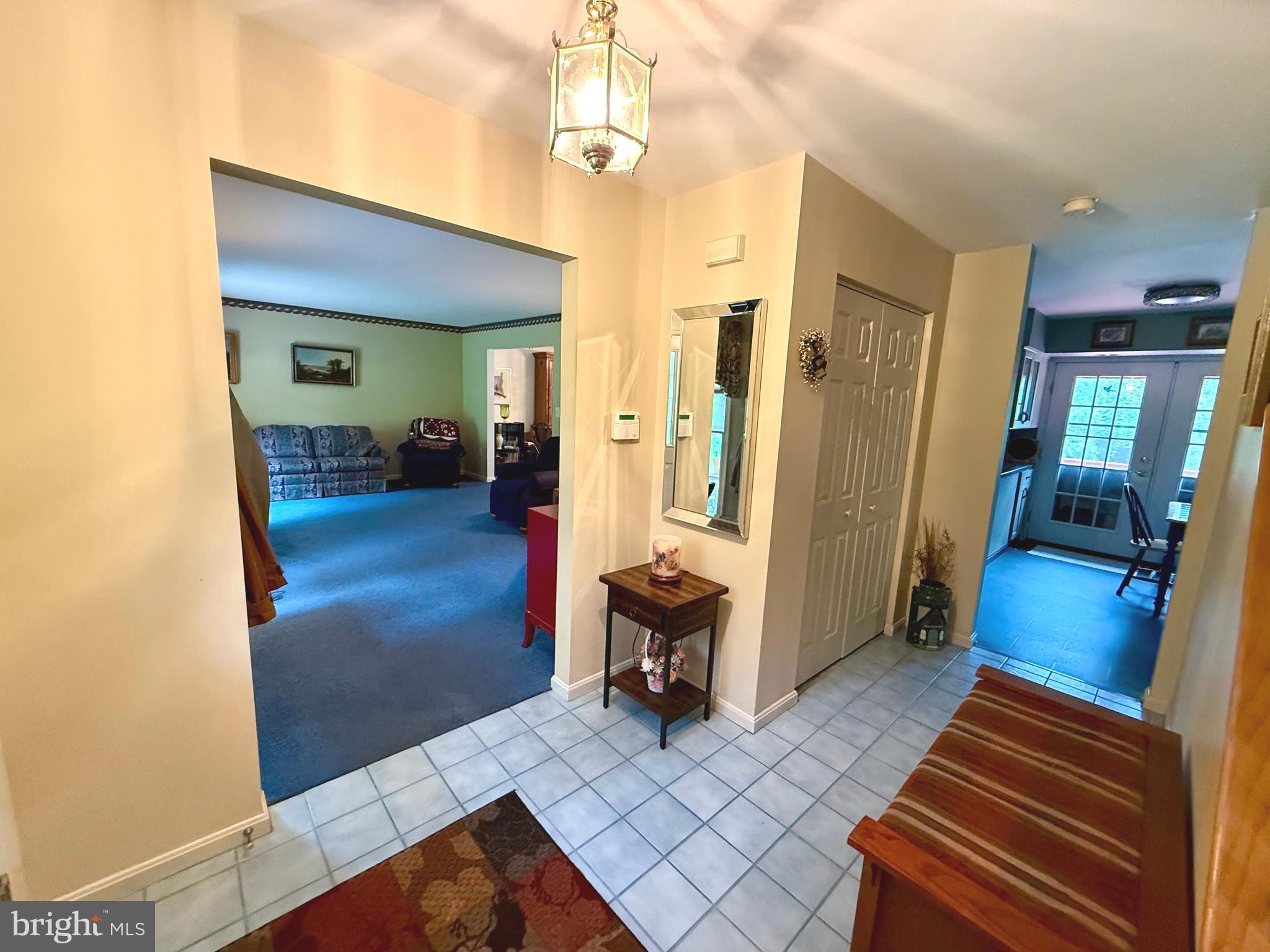 FLOHRVILLE - Residential