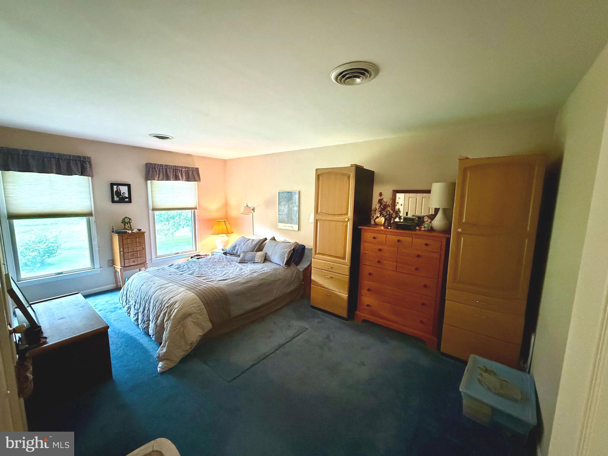 FLOHRVILLE - Residential