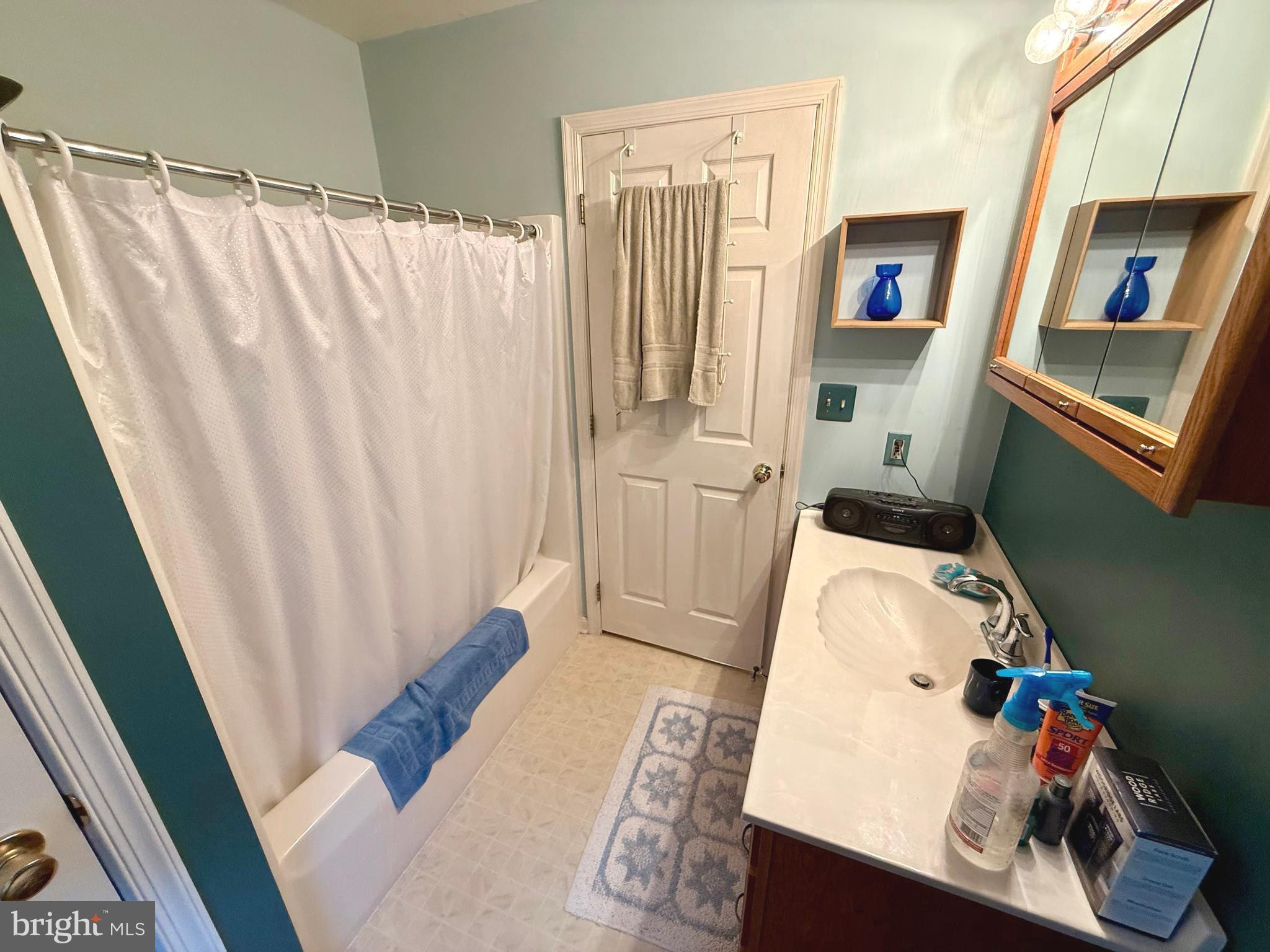 FLOHRVILLE - Residential