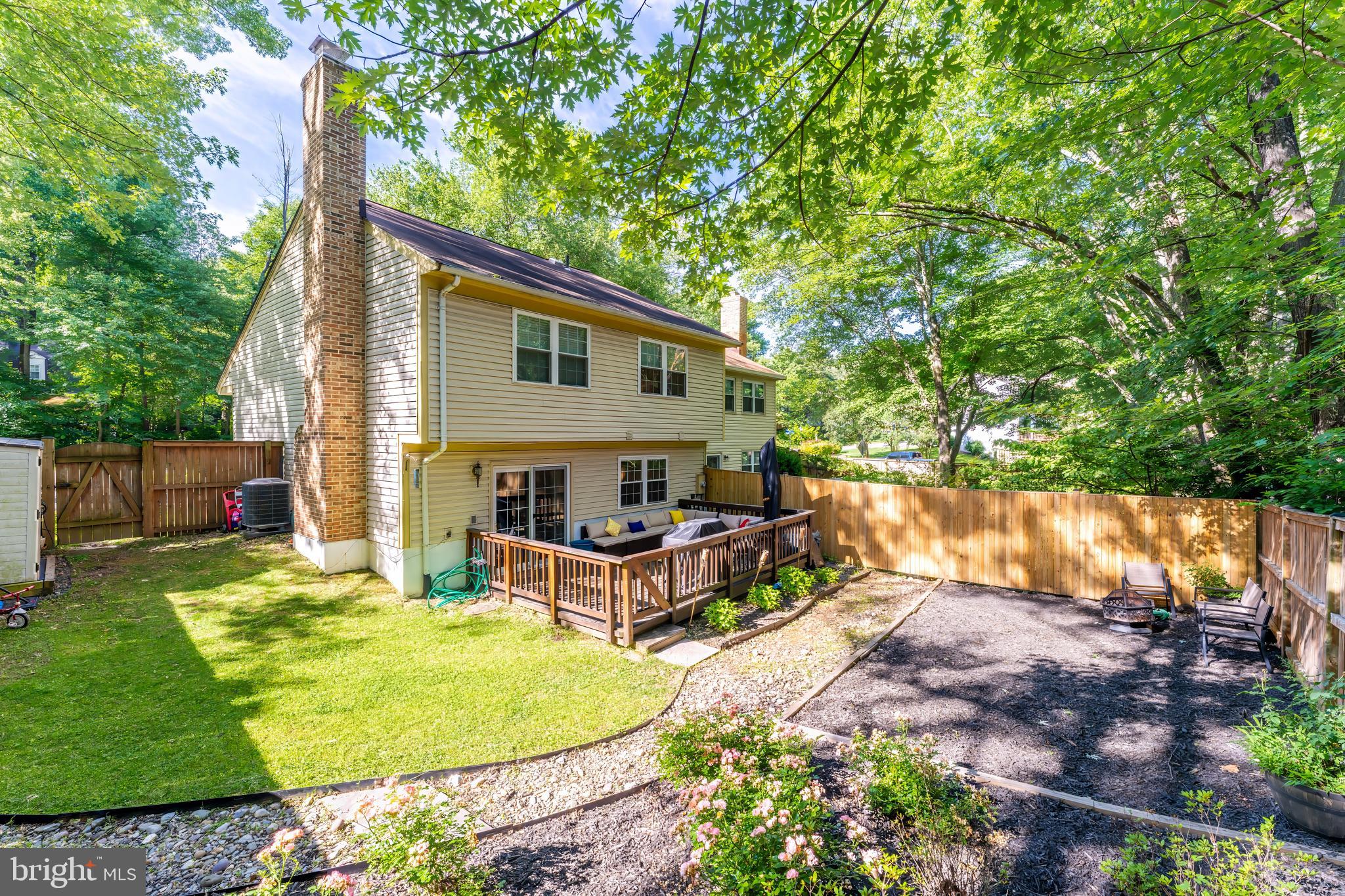 10060 WOOD SORRELS LANE