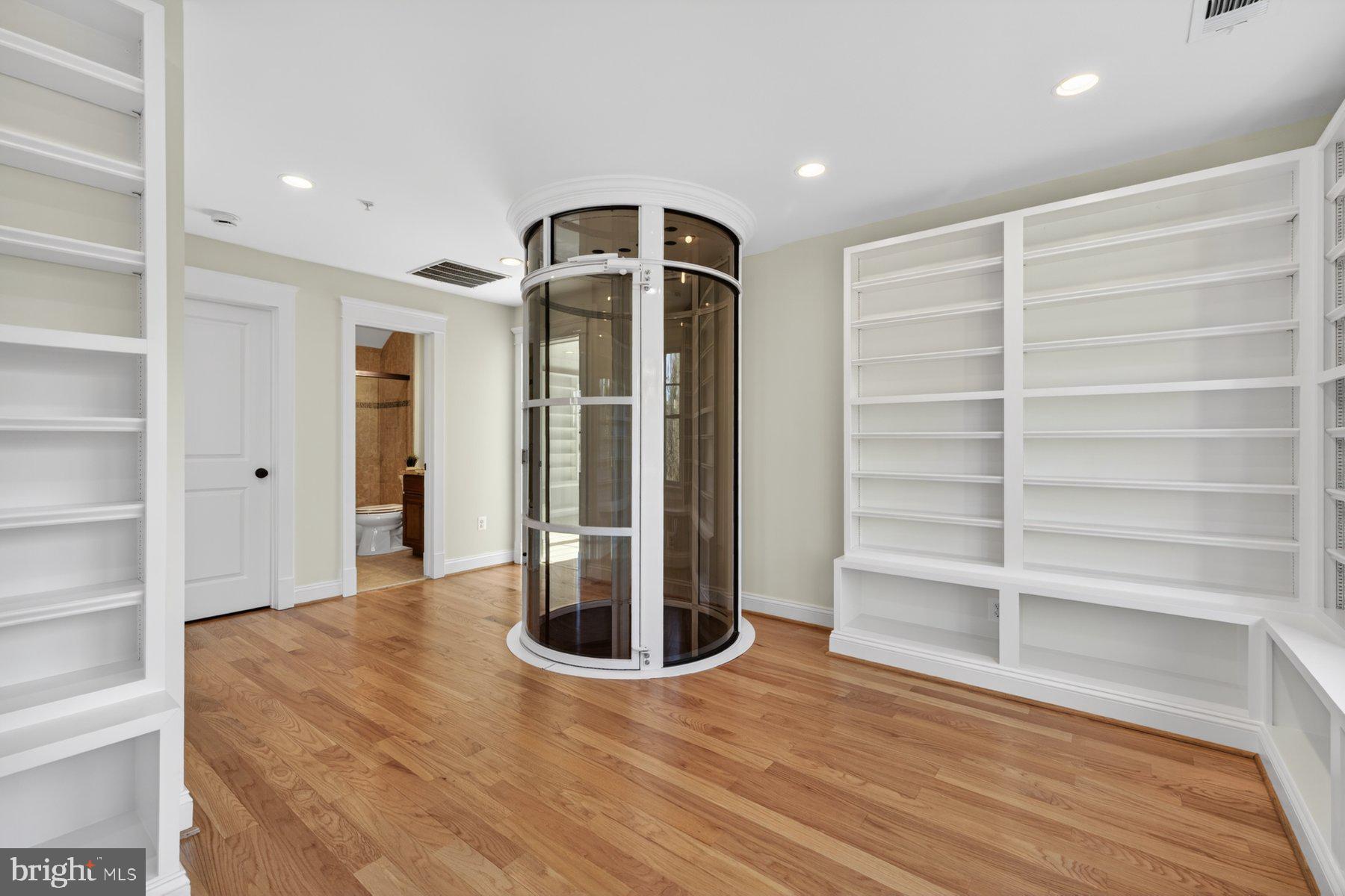 BETHESDA - Residential