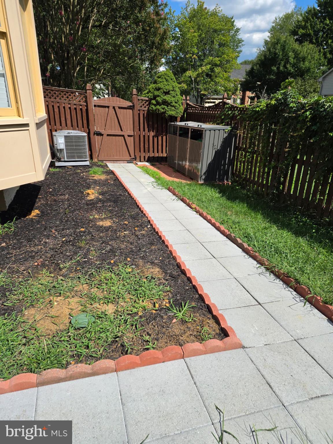 13811 HEATHERSTONE DRIVE