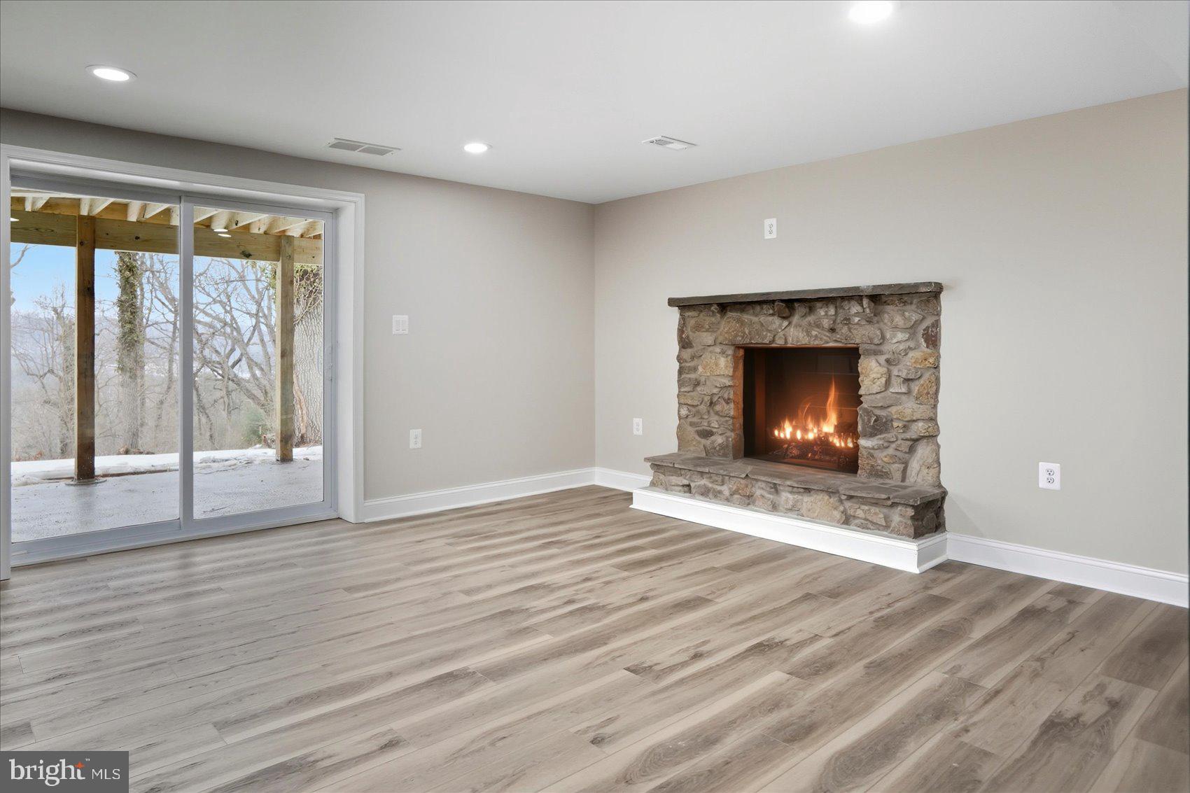 COVENTRY - Residential