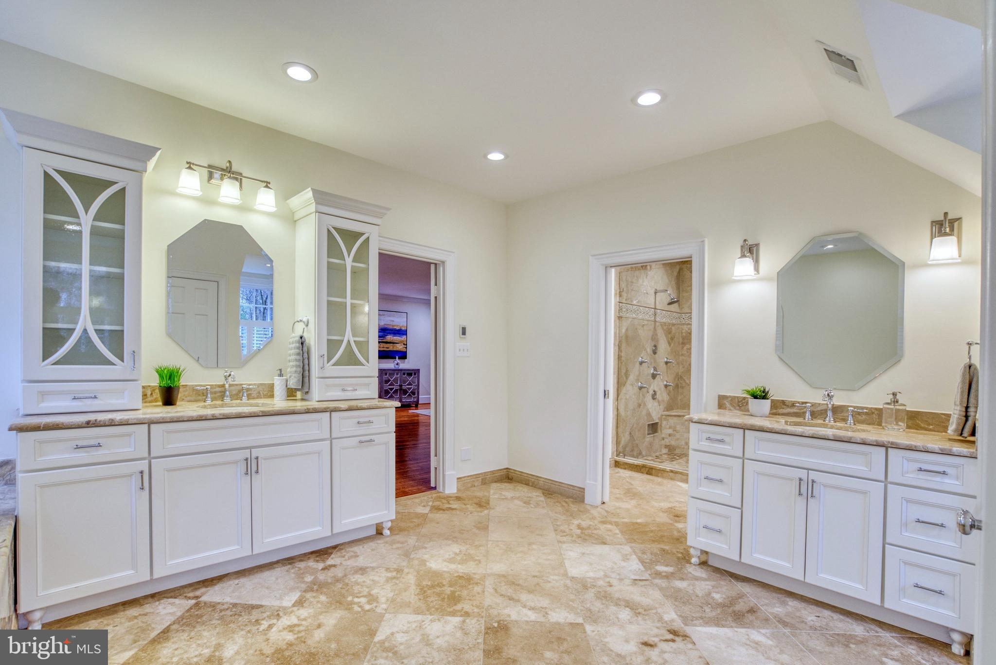 POTOMAC KNOLLS - Residential