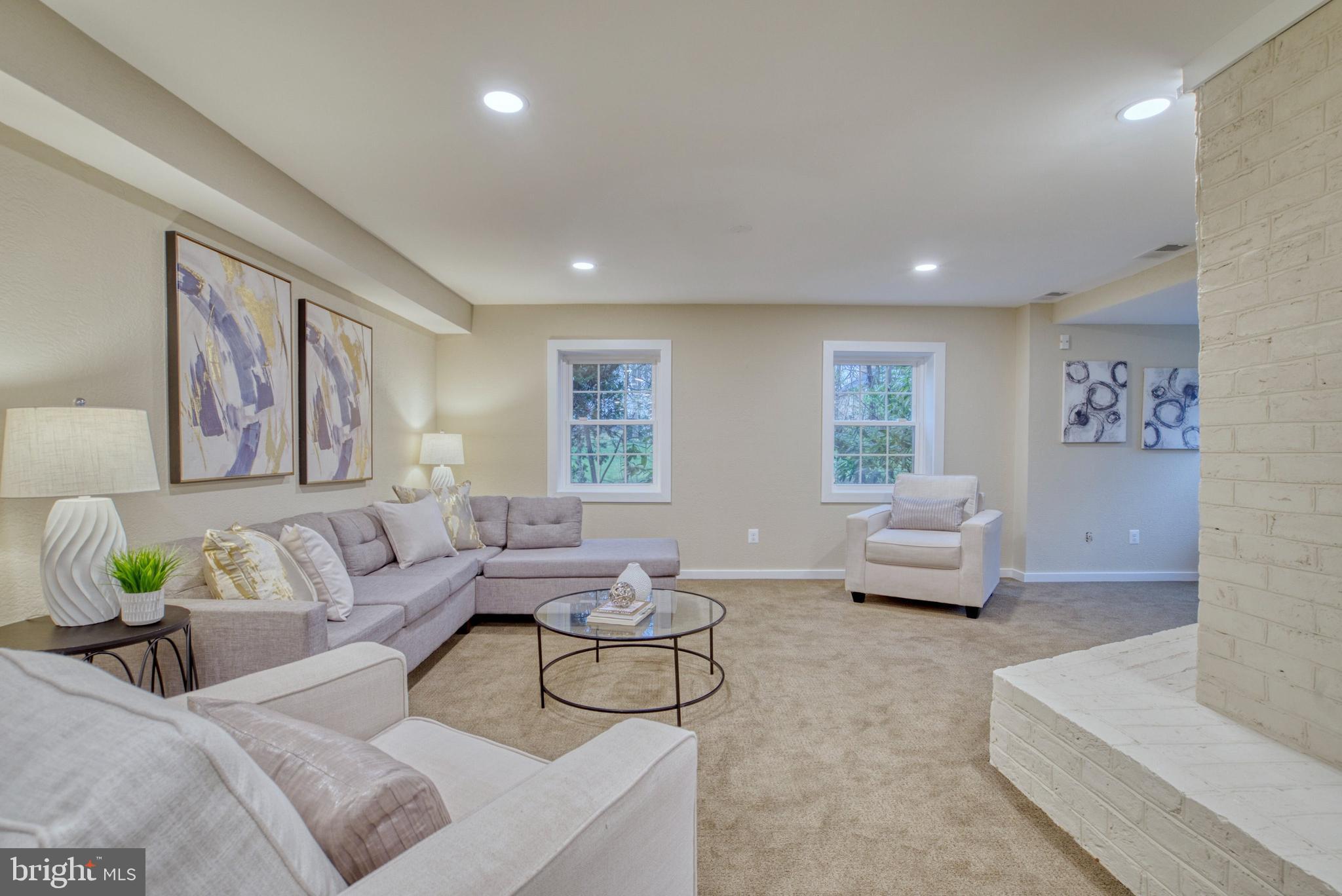 POTOMAC KNOLLS - Residential