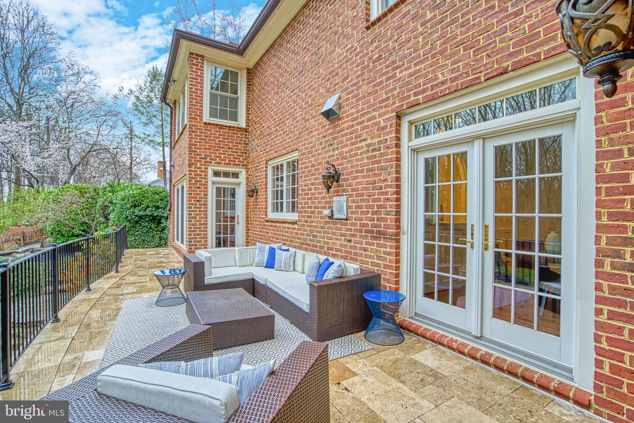 POTOMAC KNOLLS - Residential