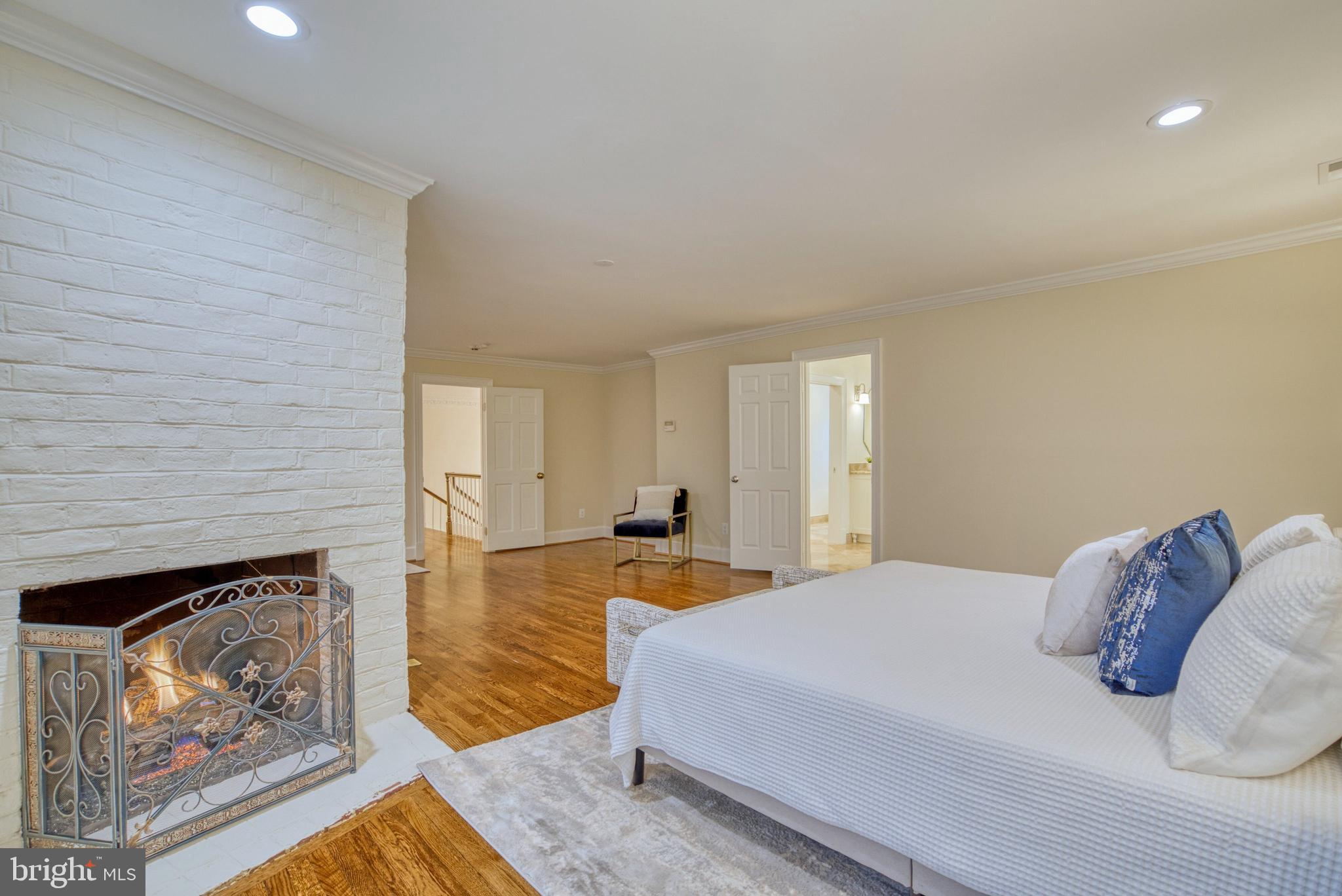 POTOMAC KNOLLS - Residential