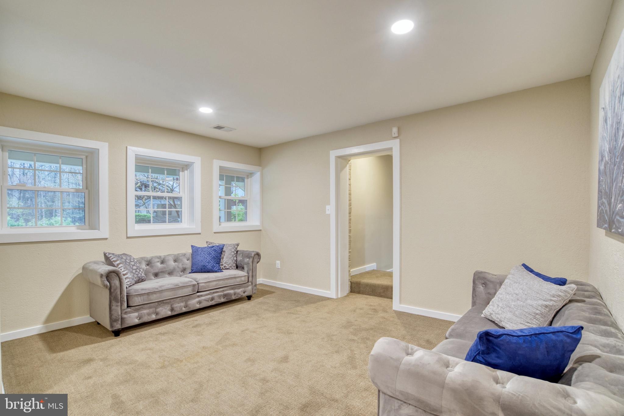 POTOMAC KNOLLS - Residential