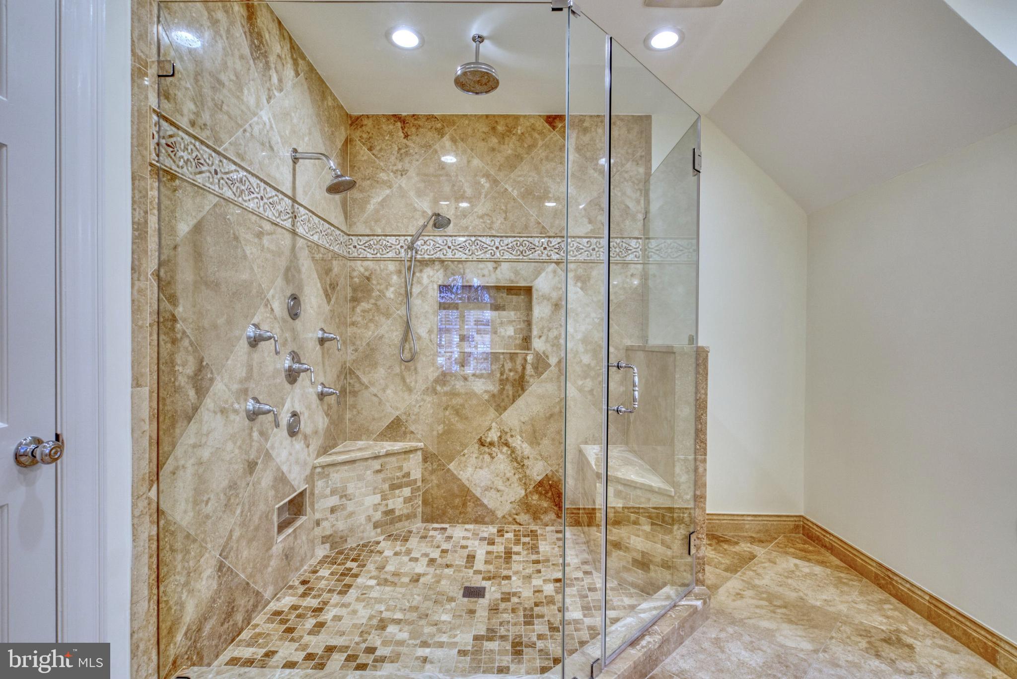 POTOMAC KNOLLS - Residential