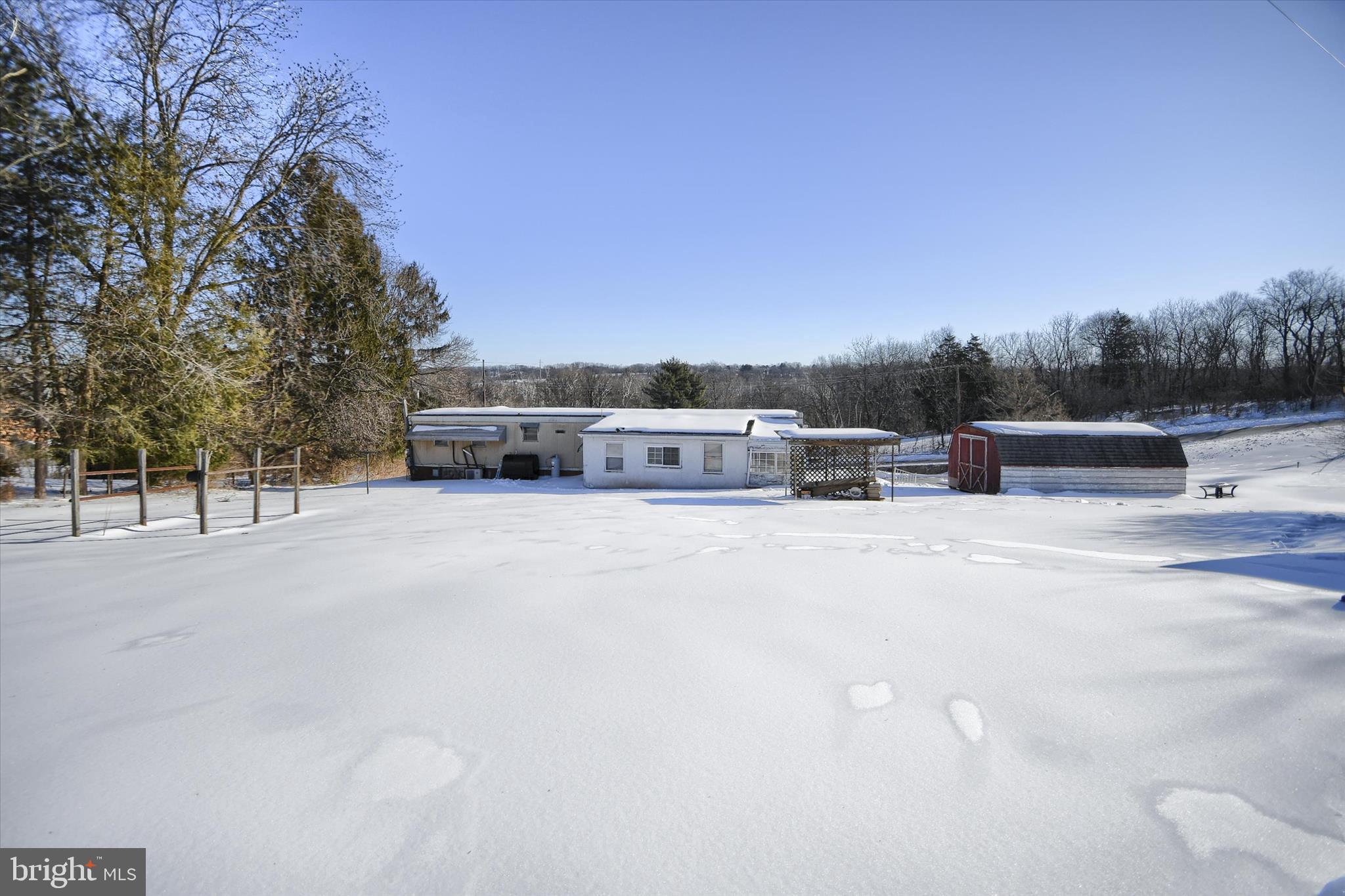 828 SPRING CITY ROAD