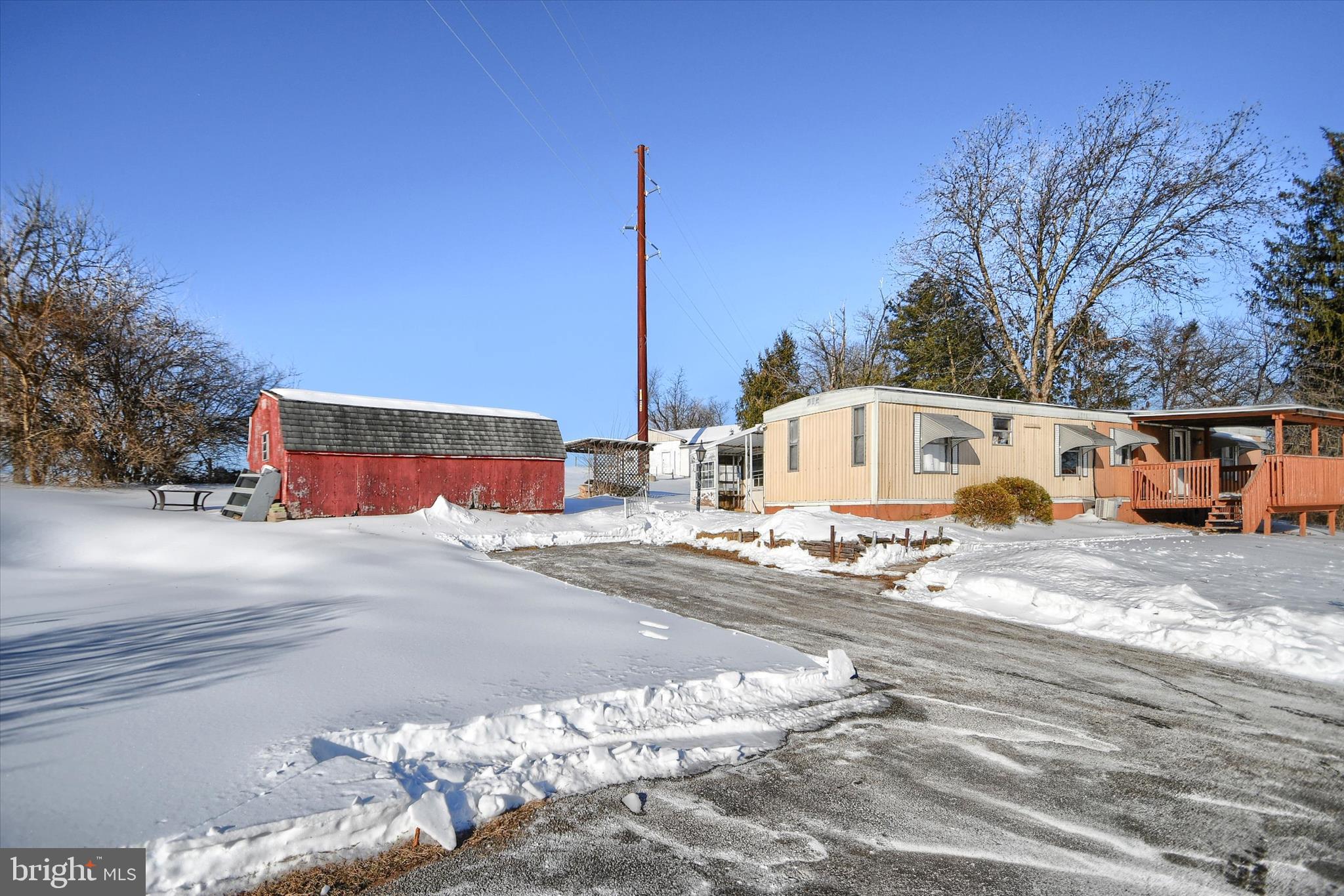 828 SPRING CITY ROAD