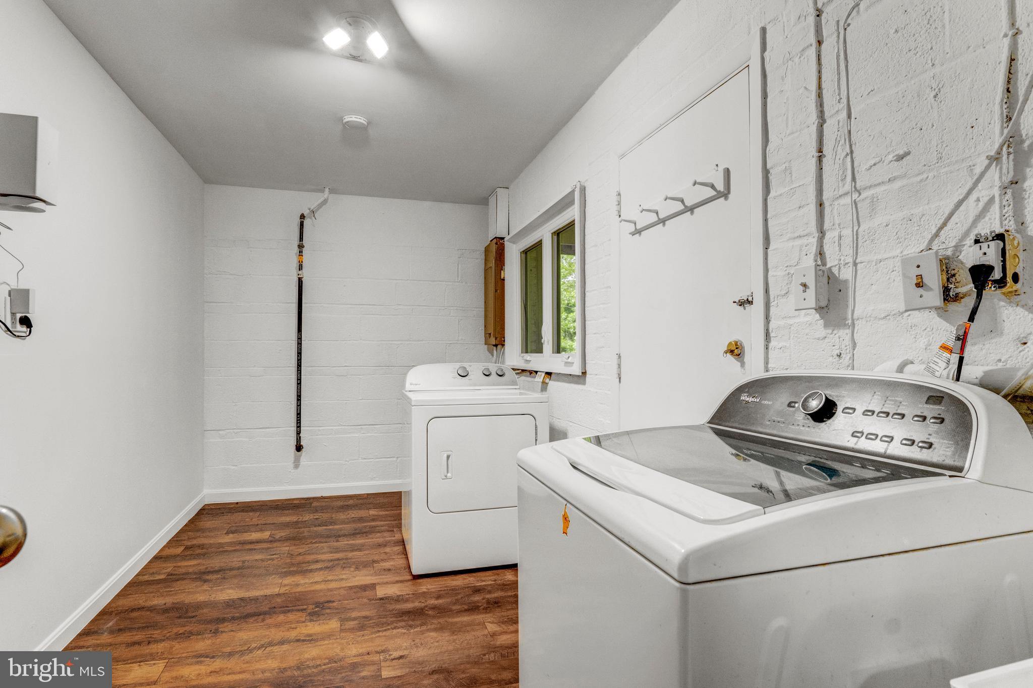 MONTICELLO FOREST - Residential Lease