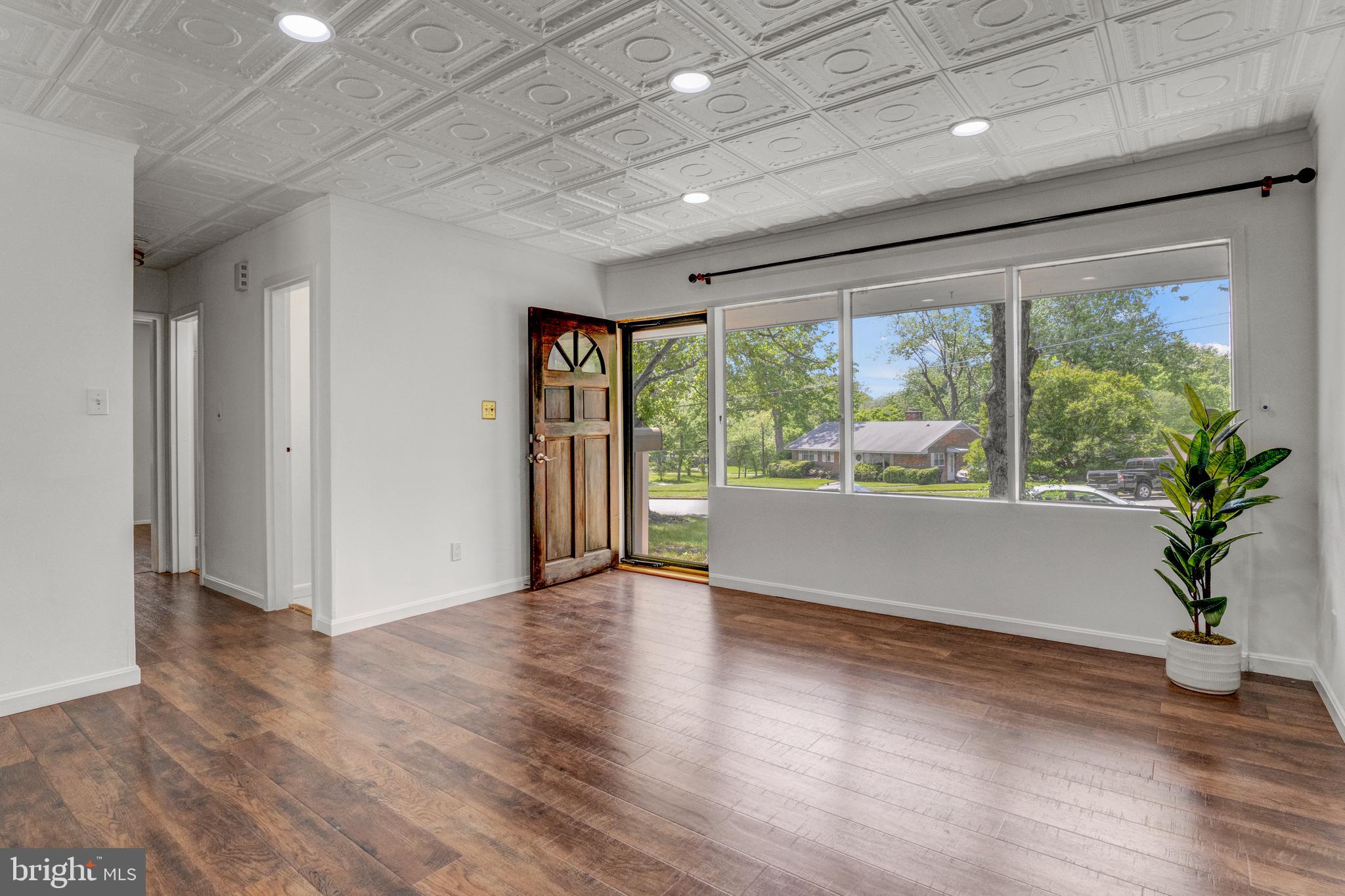 MONTICELLO FOREST - Residential Lease