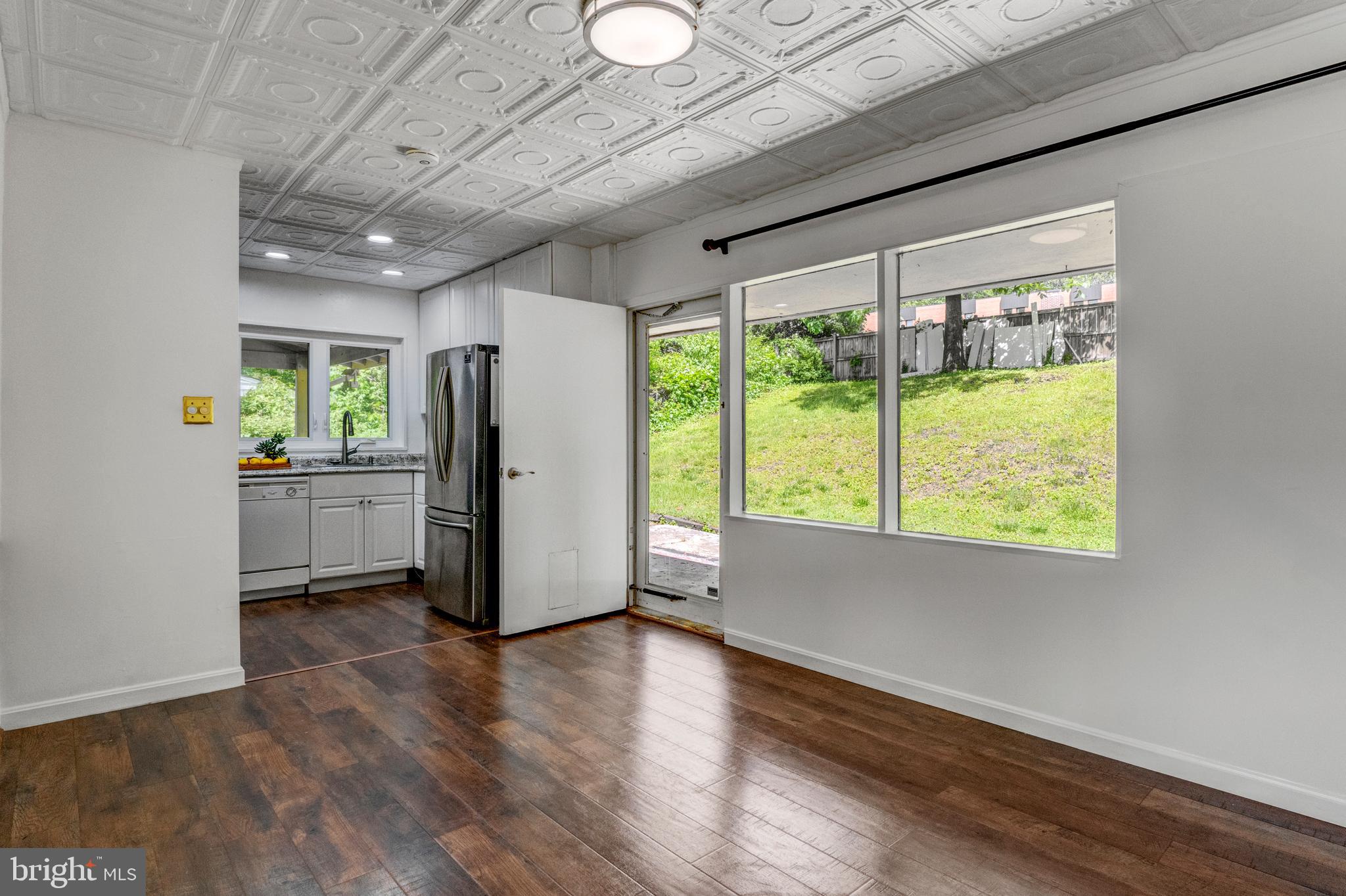 MONTICELLO FOREST - Residential Lease