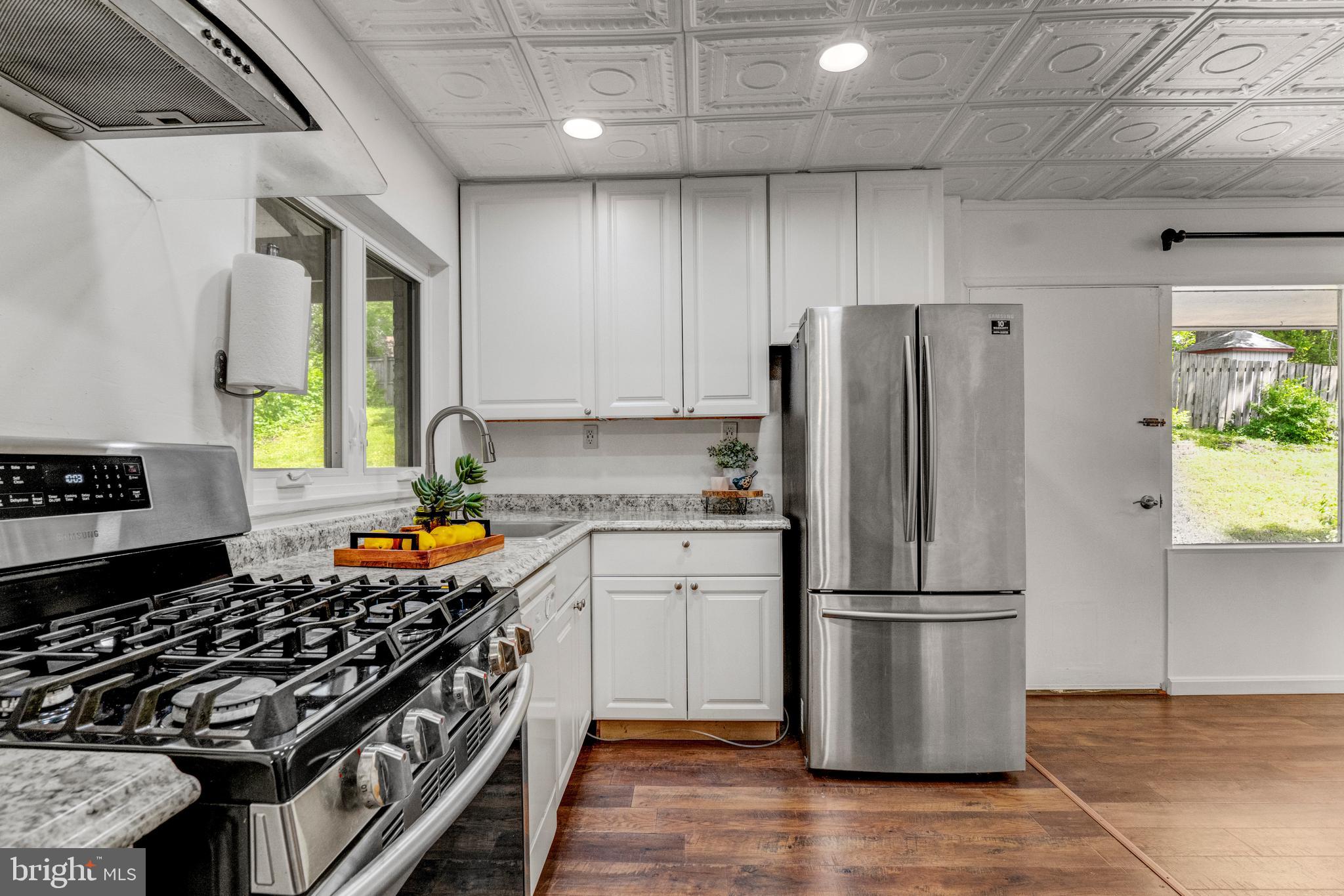 MONTICELLO FOREST - Residential Lease