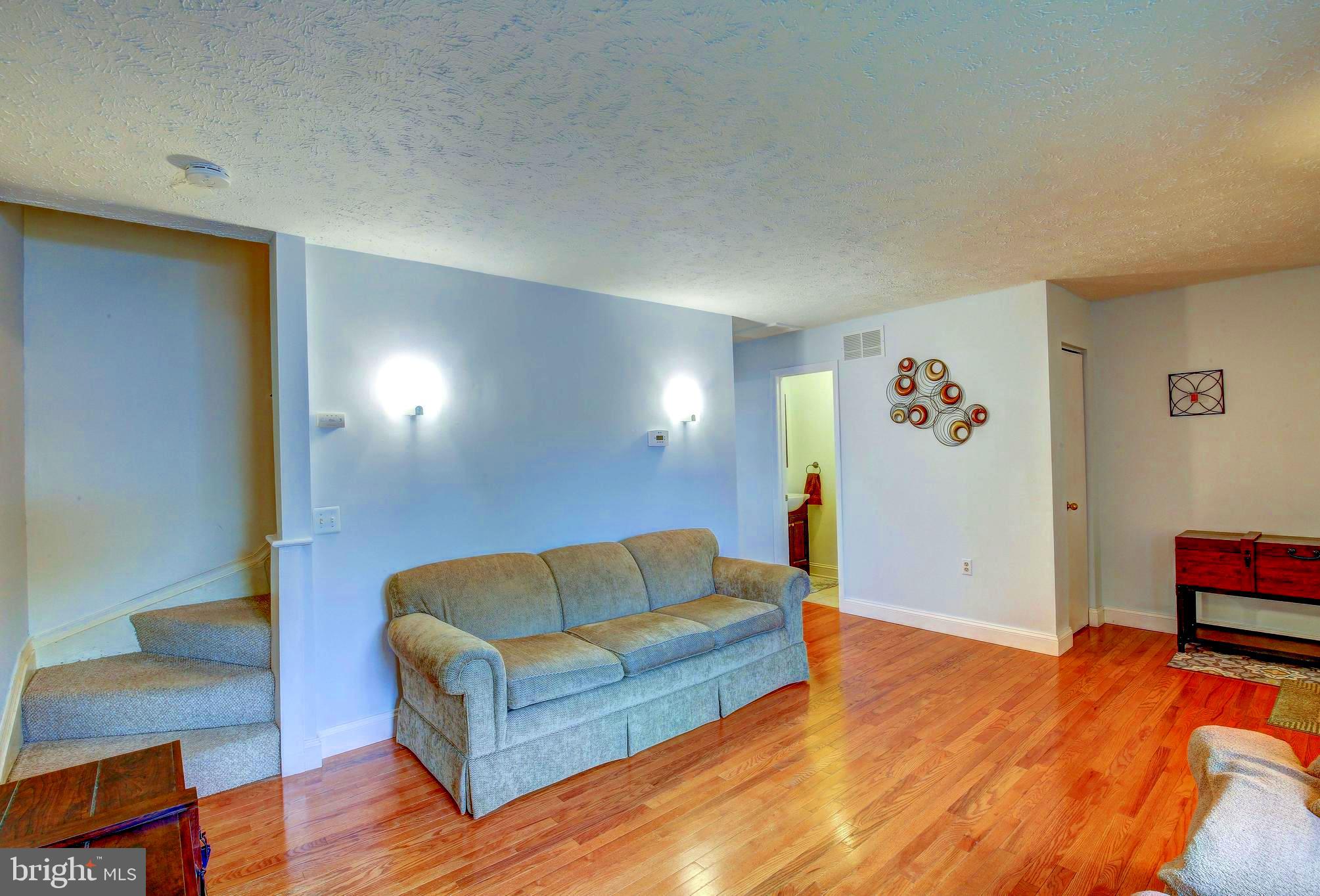 ULMSTEAD GARDENS - Residential