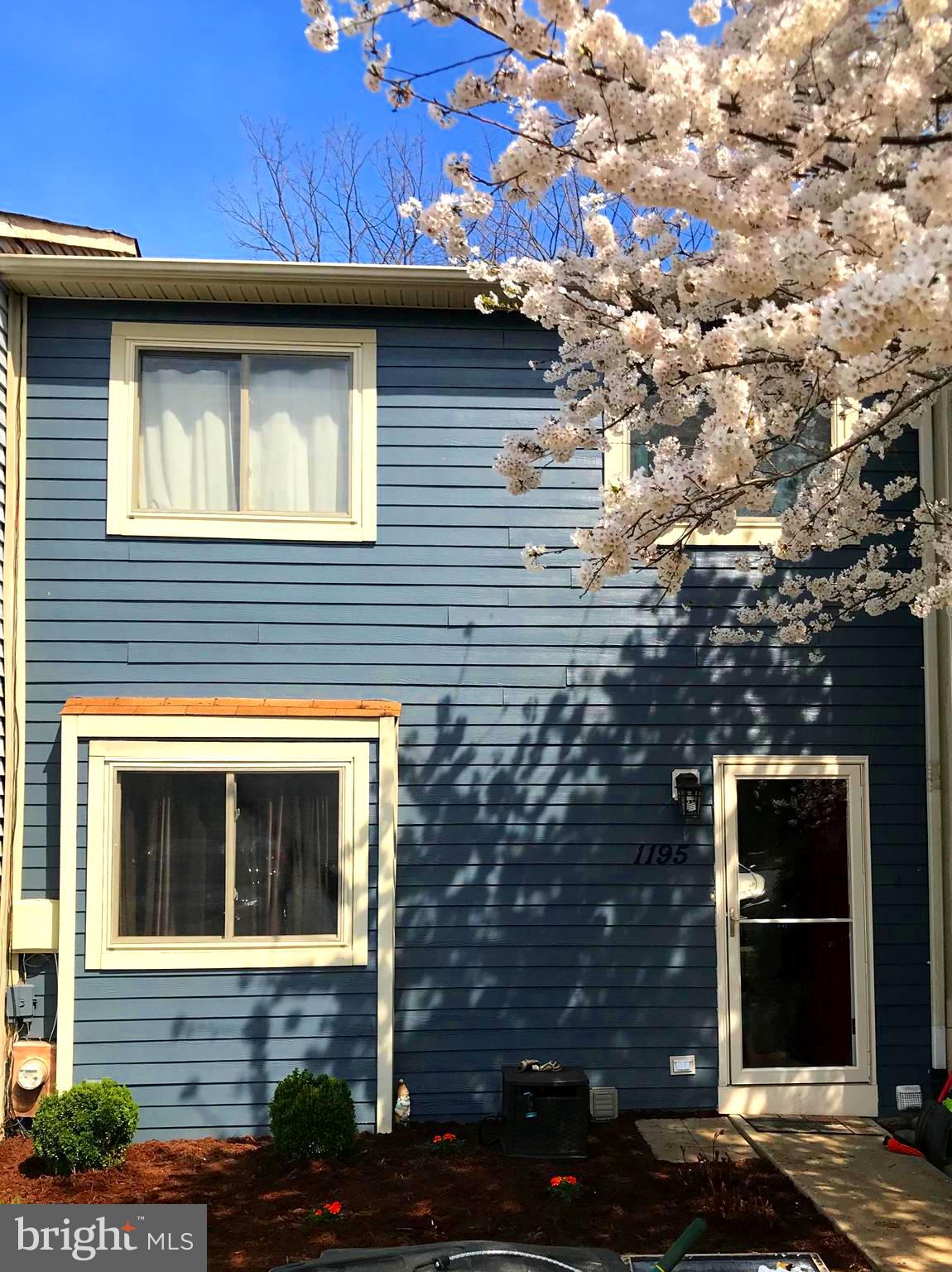 ULMSTEAD GARDENS - Residential