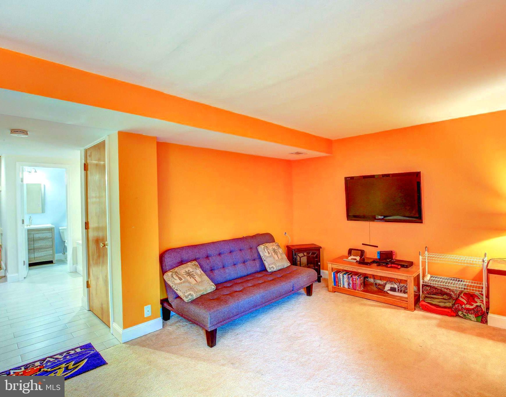 ULMSTEAD GARDENS - Residential