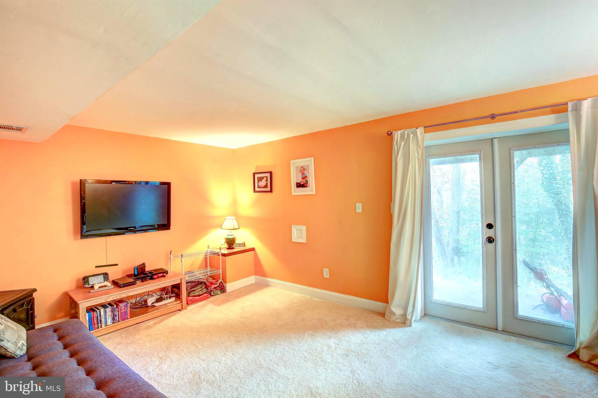 ULMSTEAD GARDENS - Residential