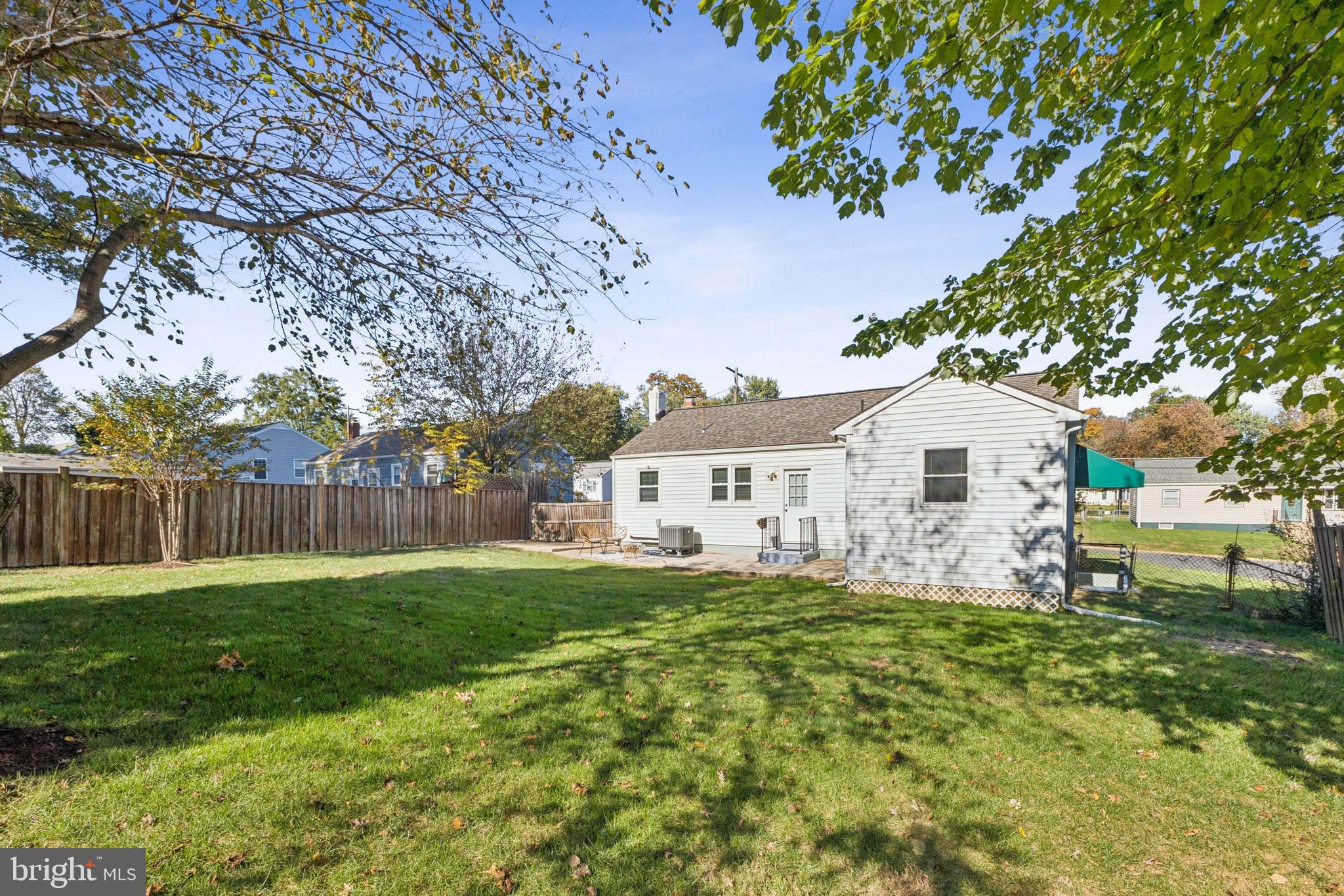 MAPLE HILL - Residential